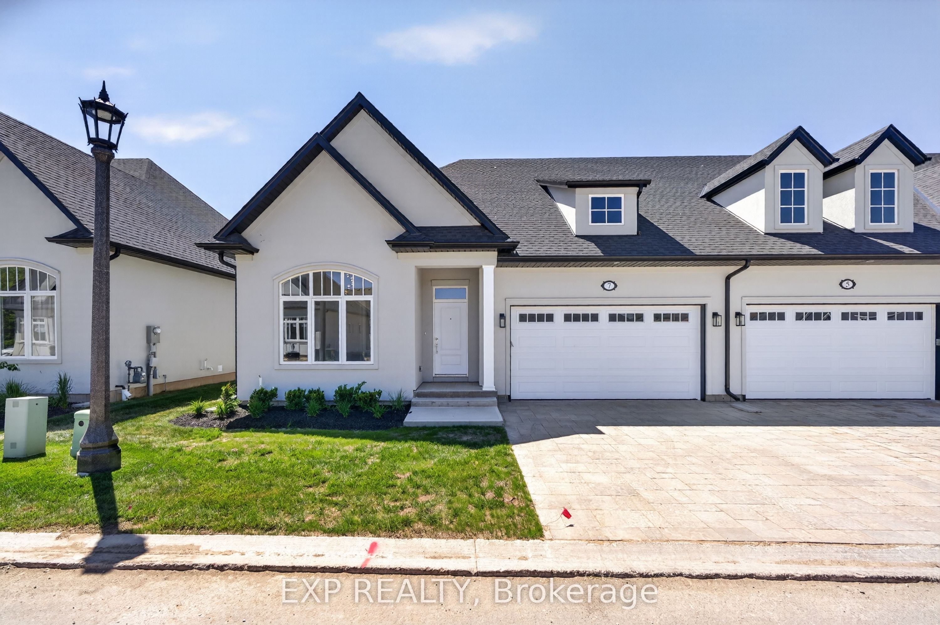 8 BUTTERNUT Crescent, Fort Erie, ON L0S 1N0
