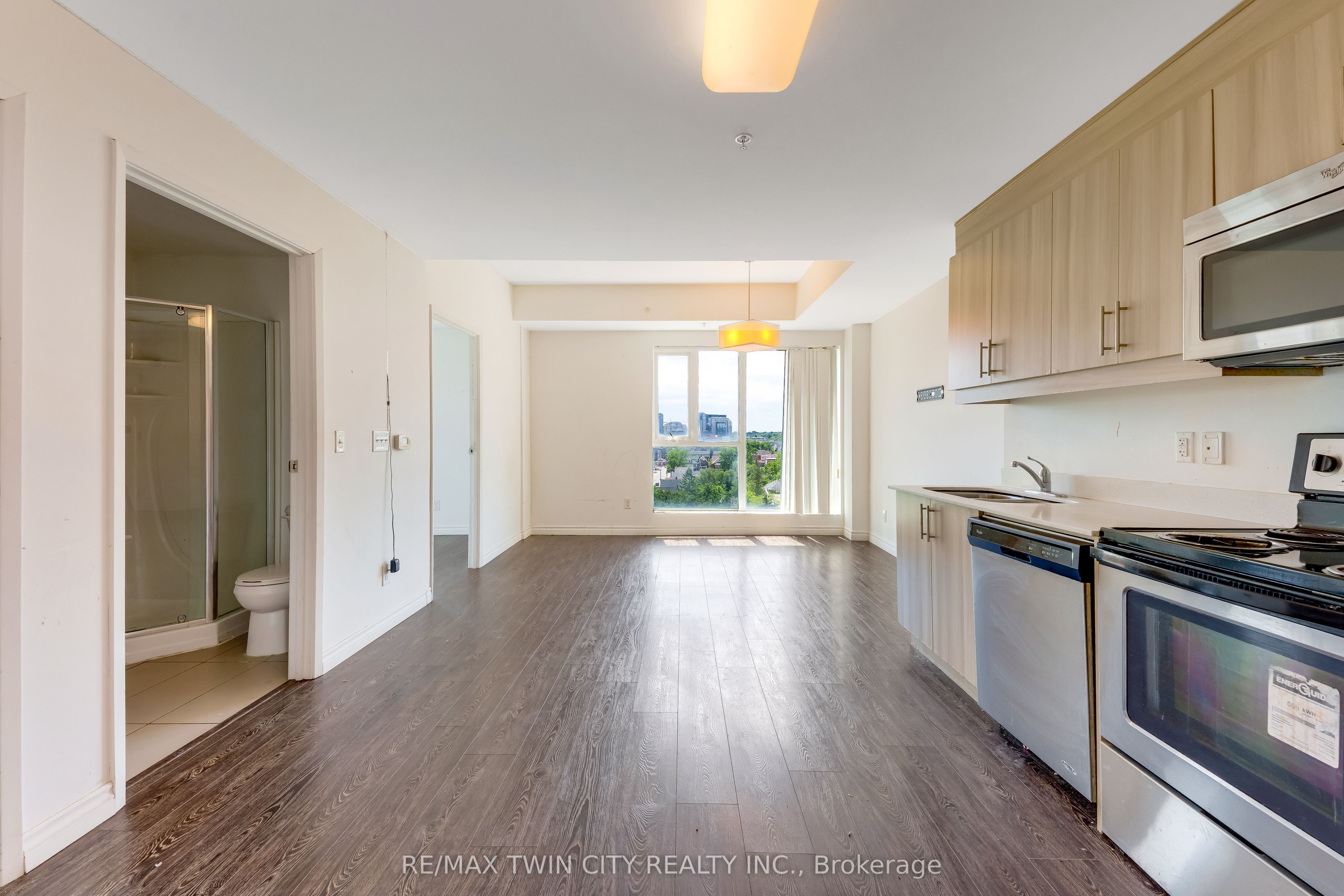158 King Street N 802, Waterloo, ON N2J 0E5 photo 4