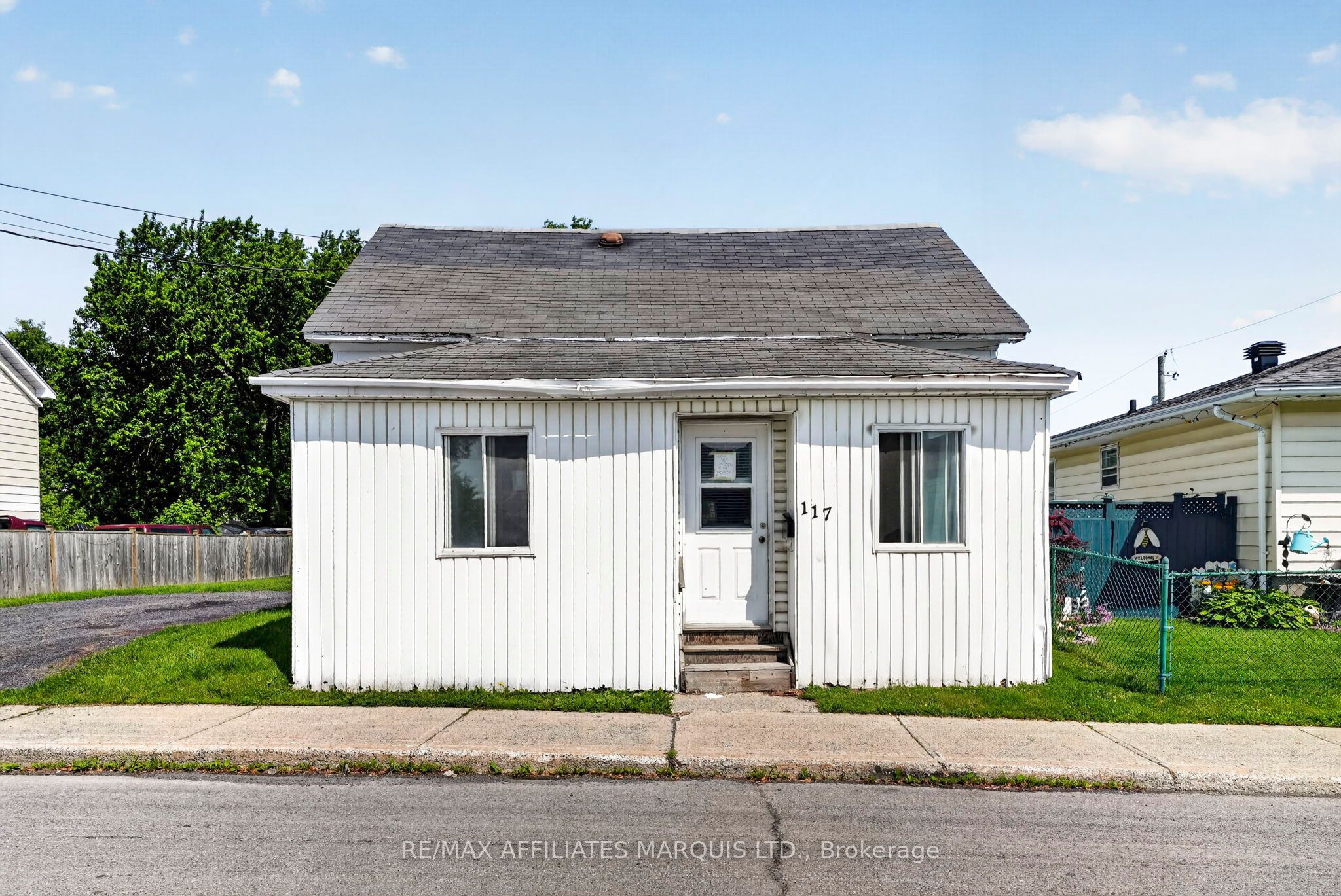 117 Sixth Street W, Cornwall, ON K6J 2W7 photo 3