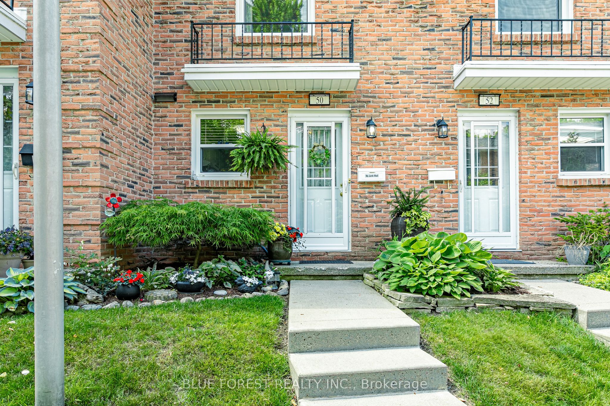 1385 Commissioners Road W 50, London South, ON N6K 1E2