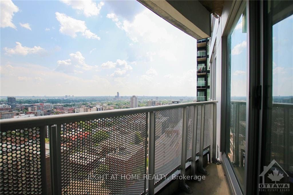 40 Nepean Street 2306, Ottawa Centre, ON K2P 0X5 photo 2