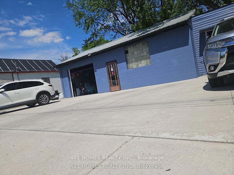 1092 Brydges Street, London East, ON N5W 2B6 photo 2