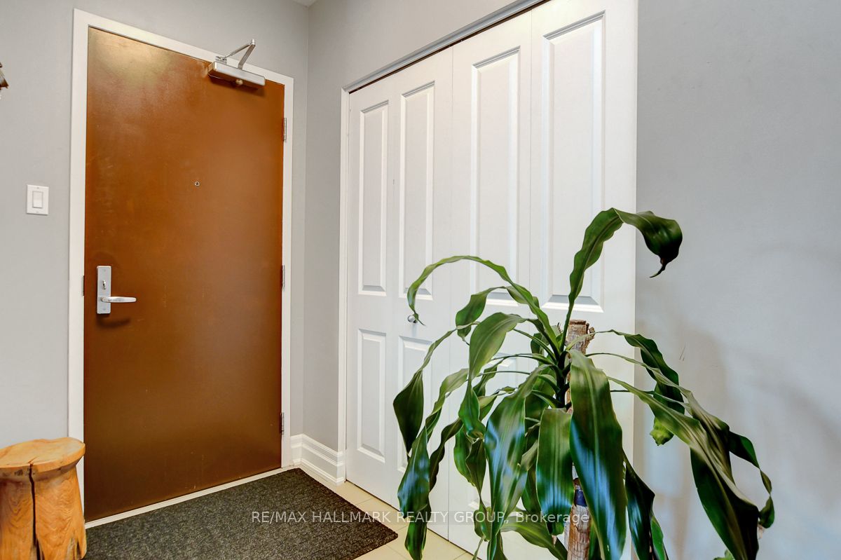 90 Landry Street 1101, Vanier and Kingsview Park, ON K1L 0A9 photo 4