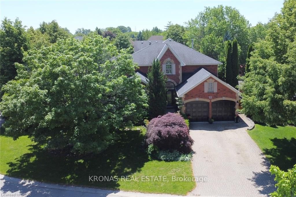 26 Banbury Drive, Hamilton, ON L9K 1H8