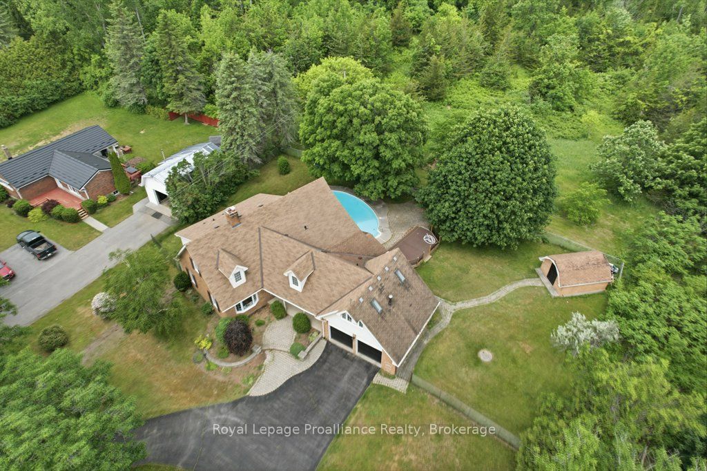 218 Lock Road, Quinte West, ON K8V 5P6 photo 4
