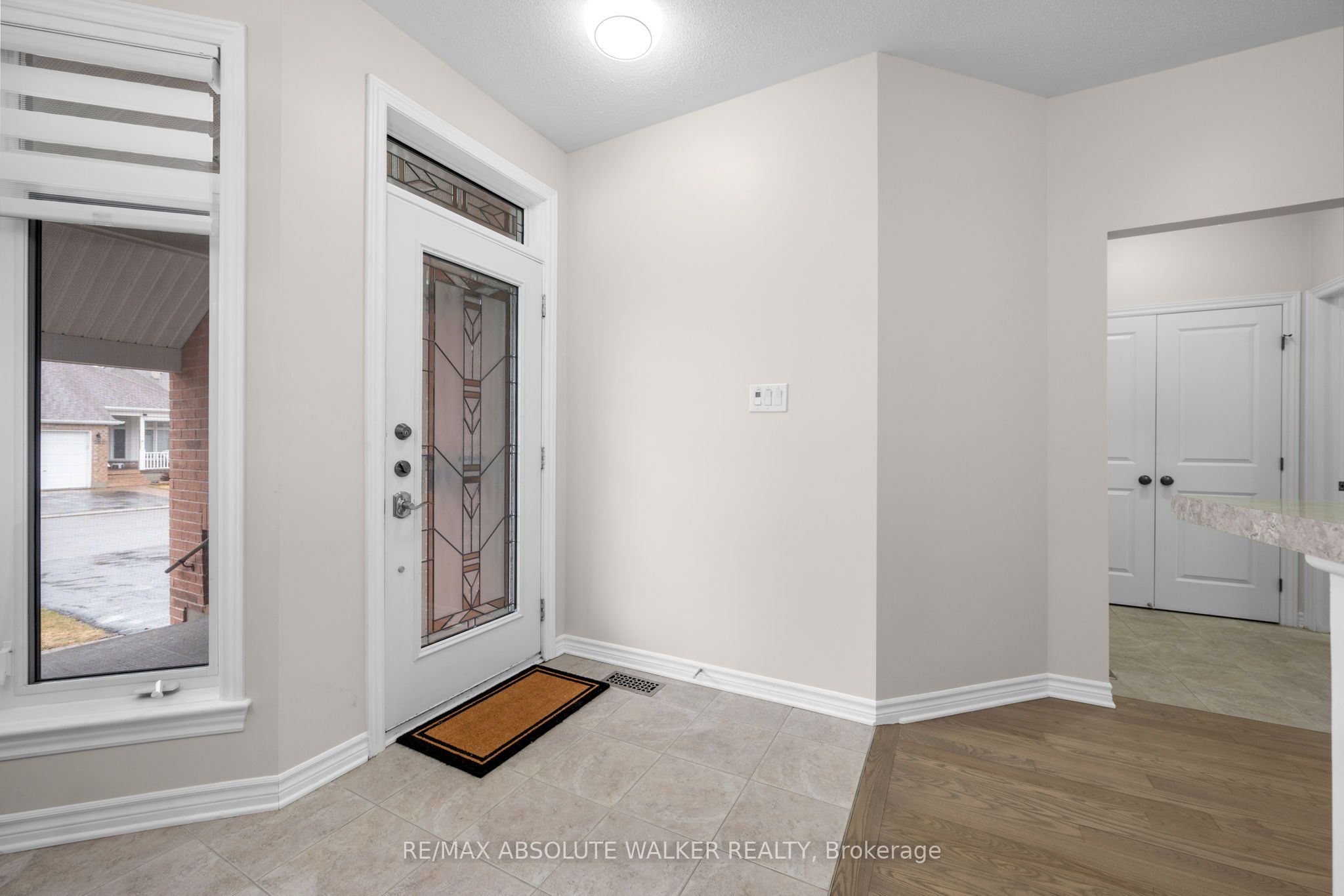 261 Bulrush Crescent, Blossom Park - Airport and Area, ON K1T 0E5 photo 2