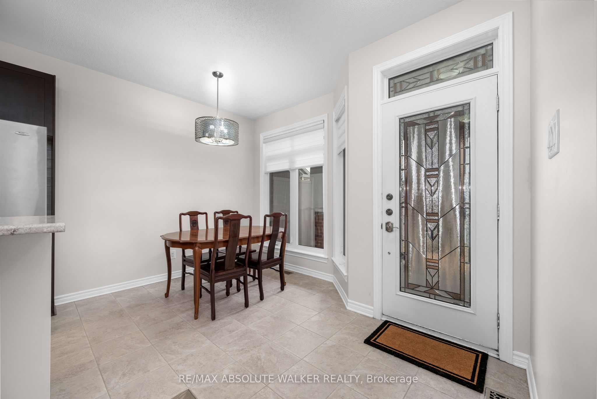 261 Bulrush Crescent, Blossom Park - Airport and Area, ON K1T 0E5 photo 3