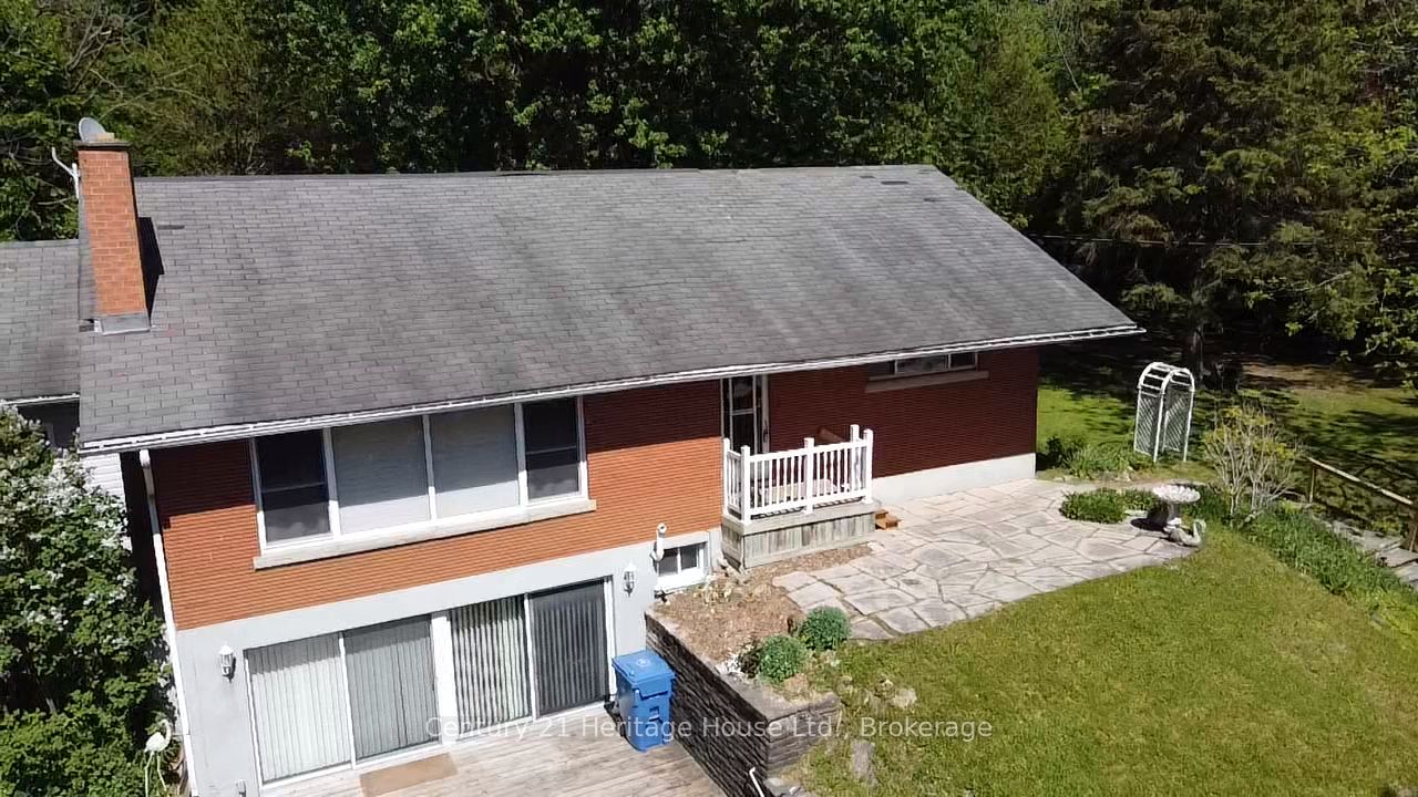 252 Durham Road W, West Grey, ON N0G 1R0 photo 3