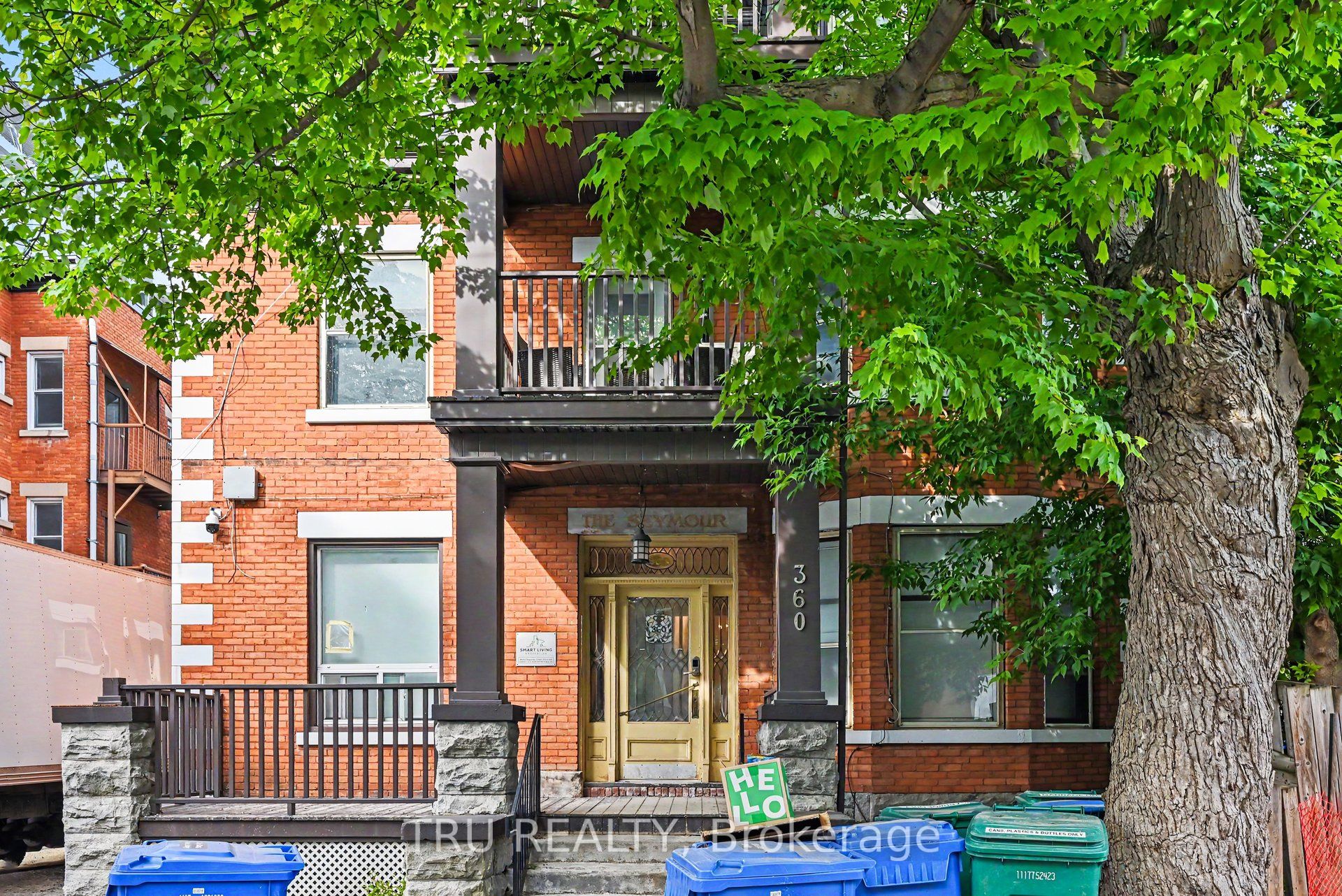 360 Friel Street, Lower Town - Sandy Hill, ON K1N 7W6 photo 2