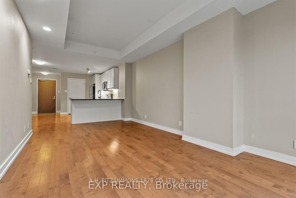 330 Titan Private 410, Cityview - Parkwoods Hills - Rideau Shore, ON K2G 1G3 photo 4
