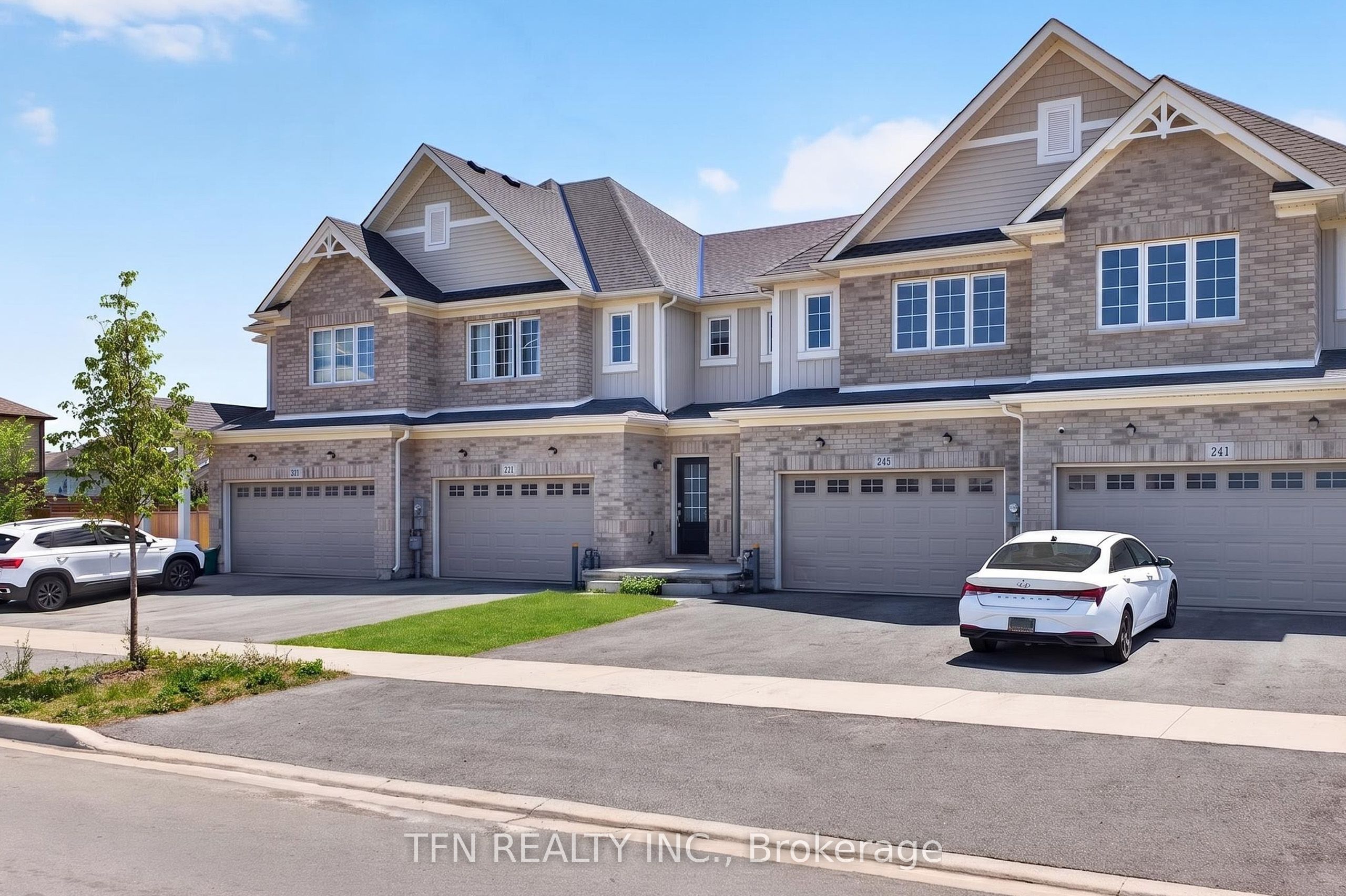 245 Bur Oak Drive, Thorold, ON L2V 0L7 photo 3