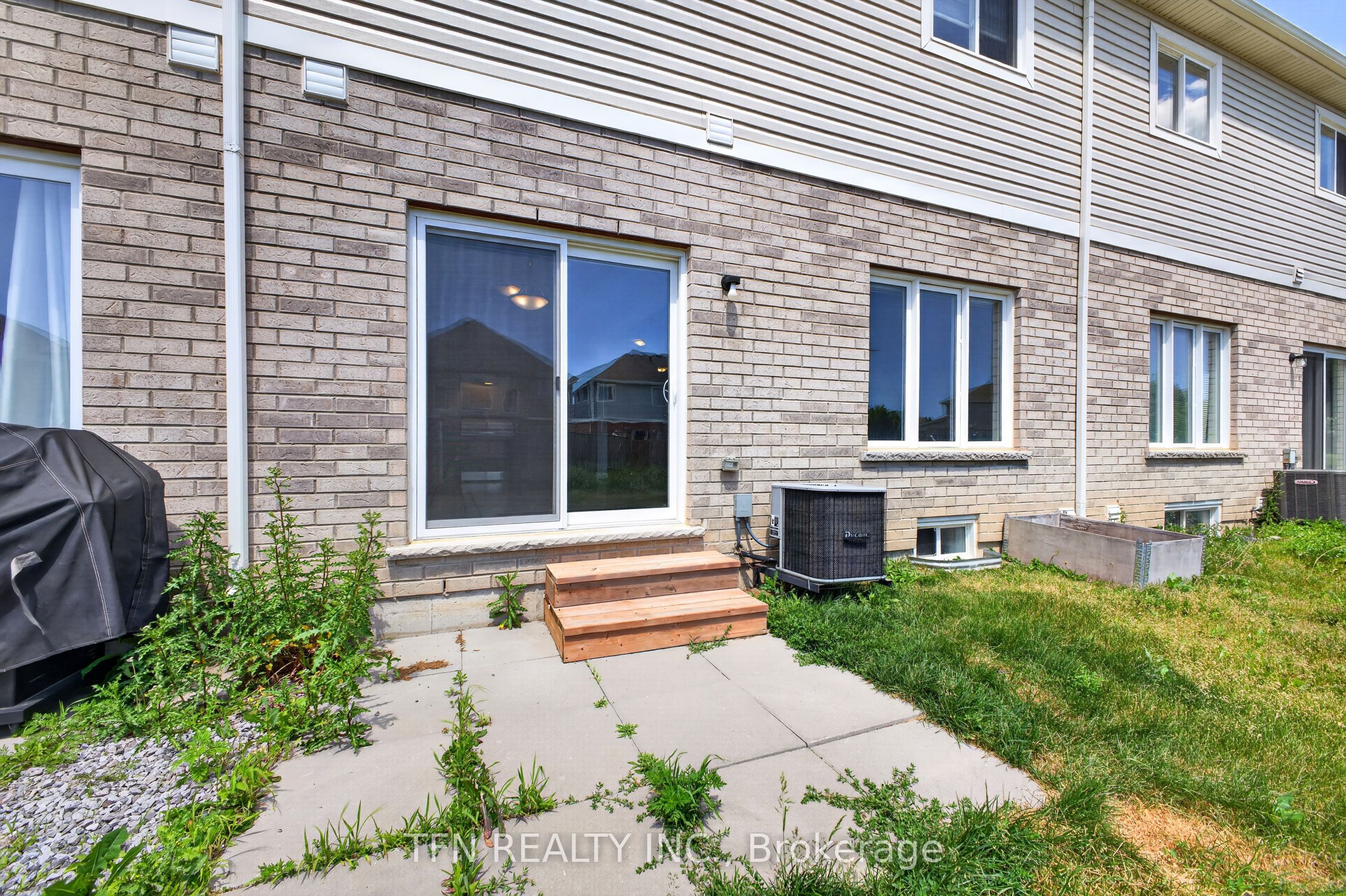 245 Bur Oak Drive, Thorold, ON L2V 0L7 photo 5