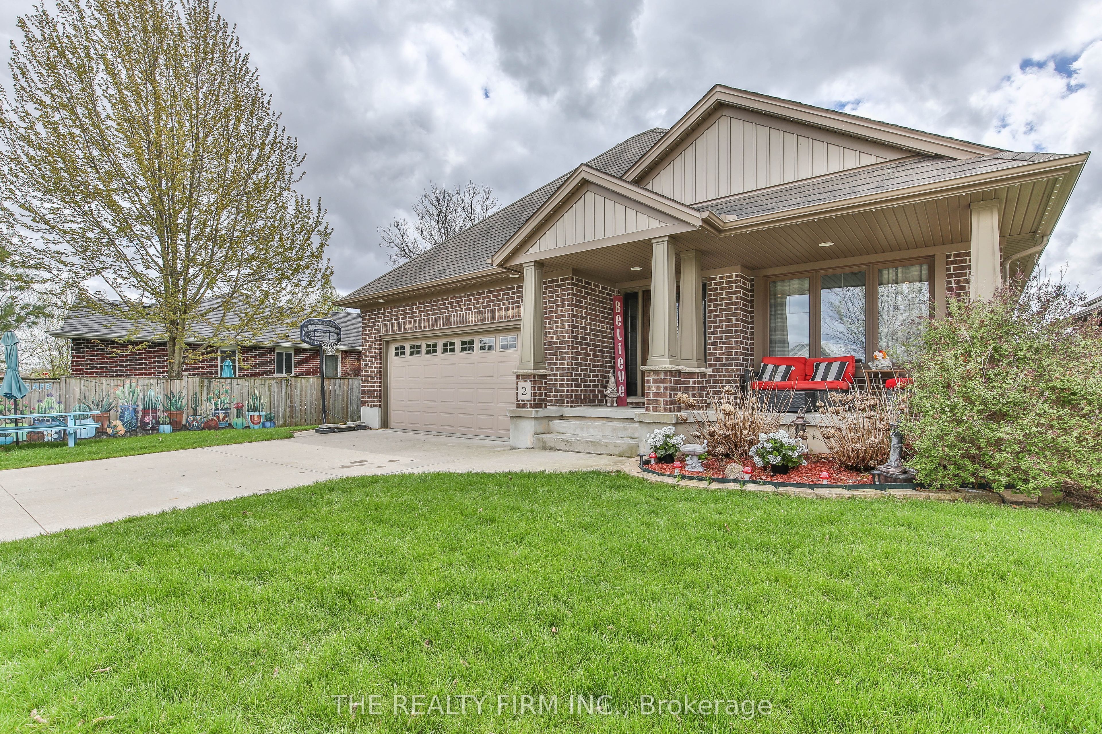 2 Ambleside Drive, St. Thomas, ON N5P 0A9 photo 2
