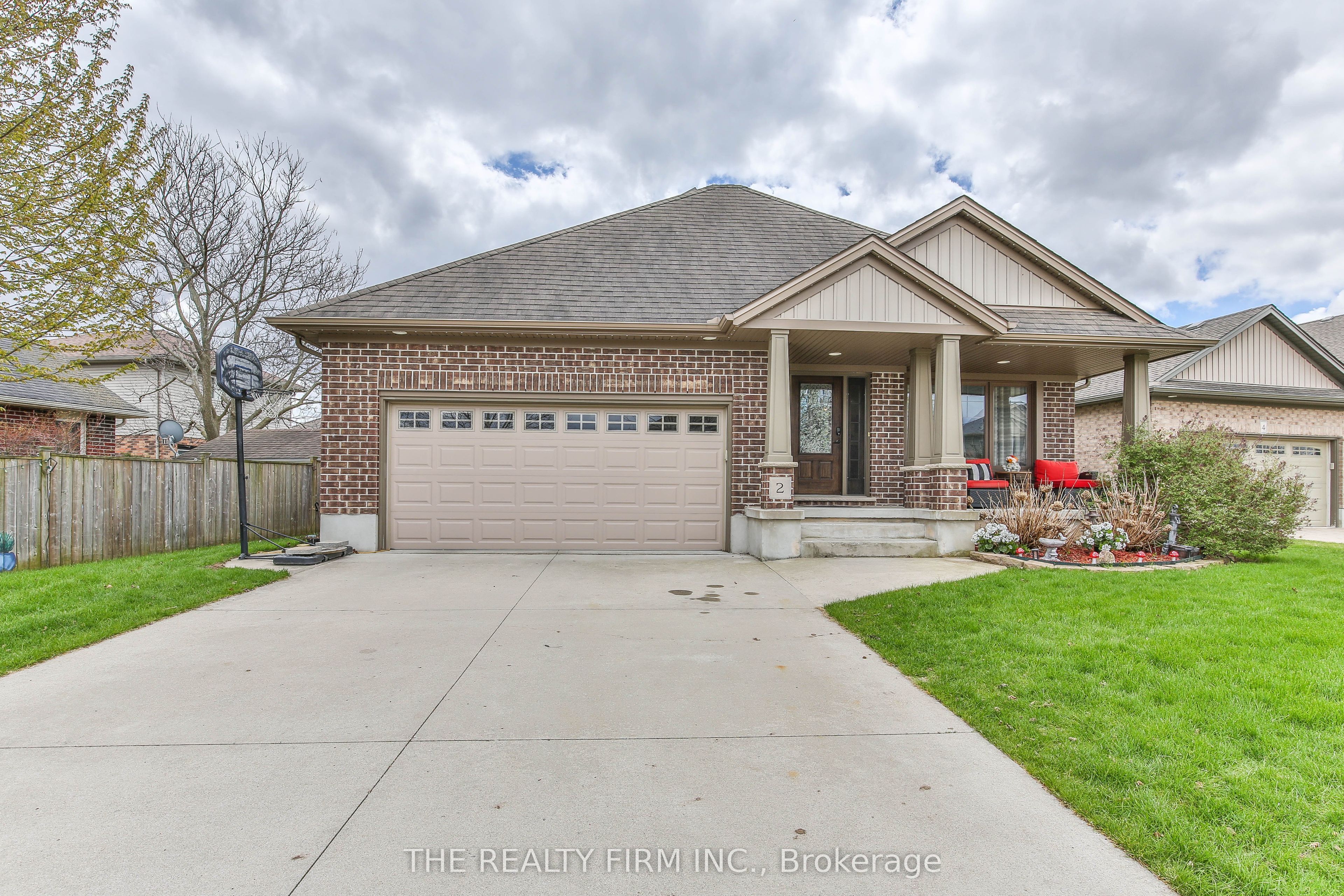 2 Ambleside Drive, St. Thomas, ON N5P 0A9 photo 3