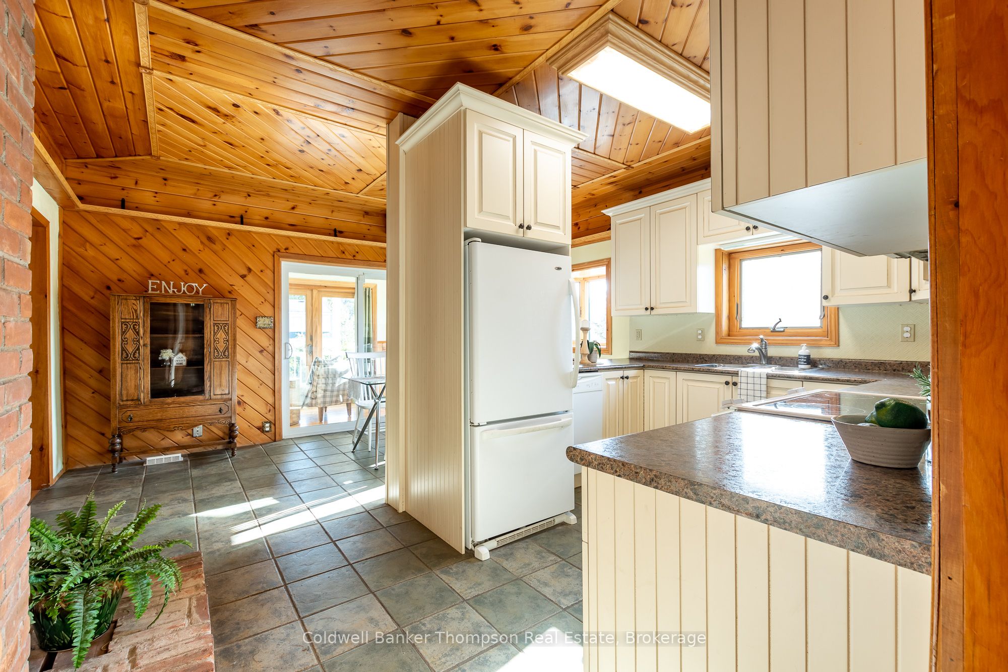 2434 Old Muskoka Road, Huntsville, ON P0B 1M0 photo 5