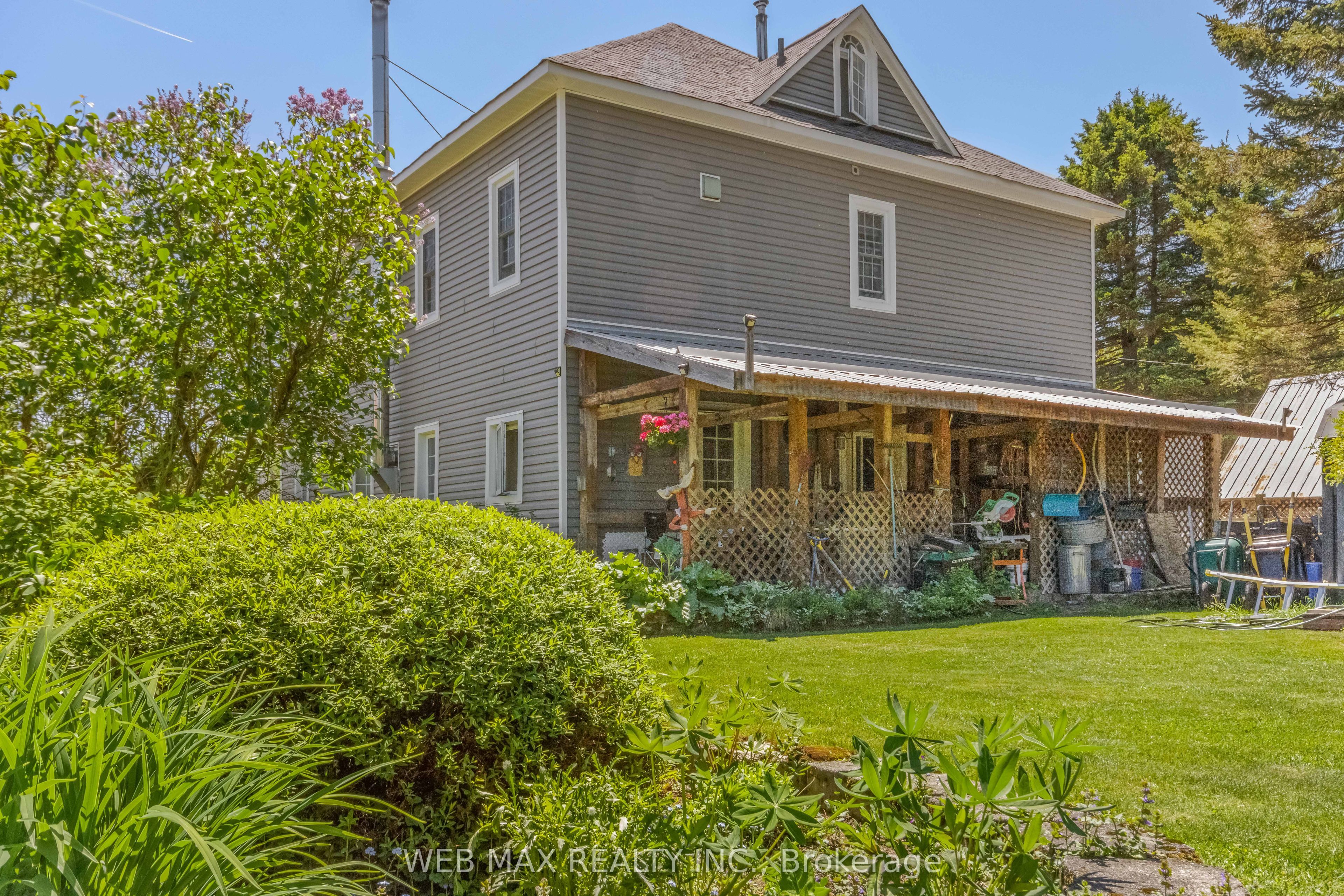 32 Maynooth Stn Road, Hastings Highlands, ON K0L 2S0 photo 5