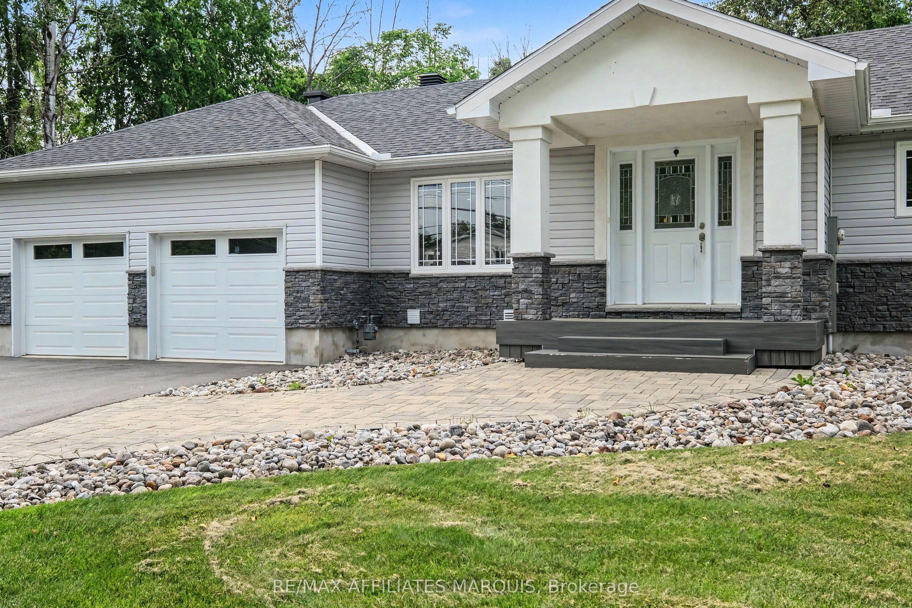 97 Golf Club Road, Rideau Lakes, ON K7A 4S5 photo 4