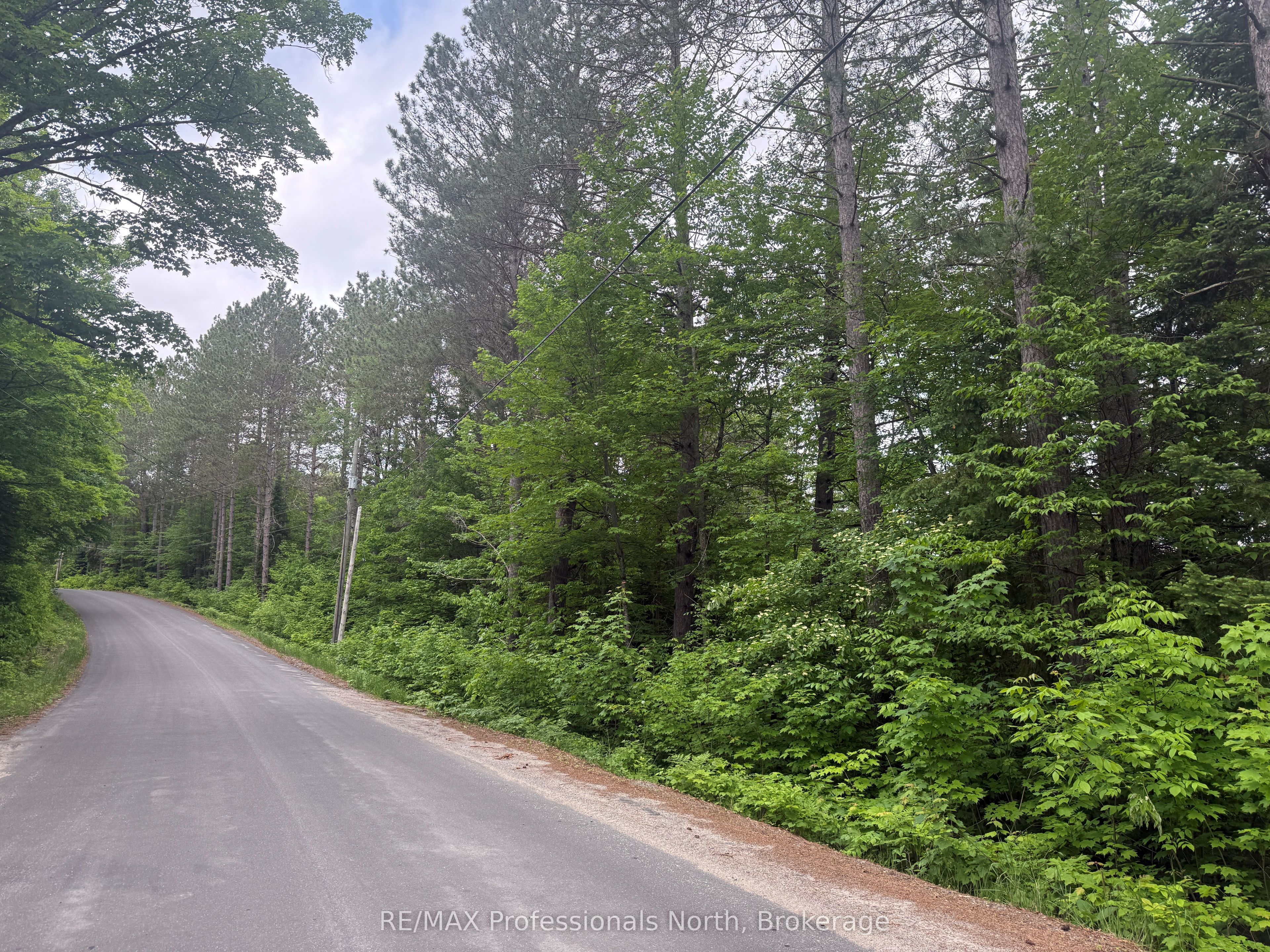 1333 Williamsport Road N, Huntsville, ON P1H 2J4