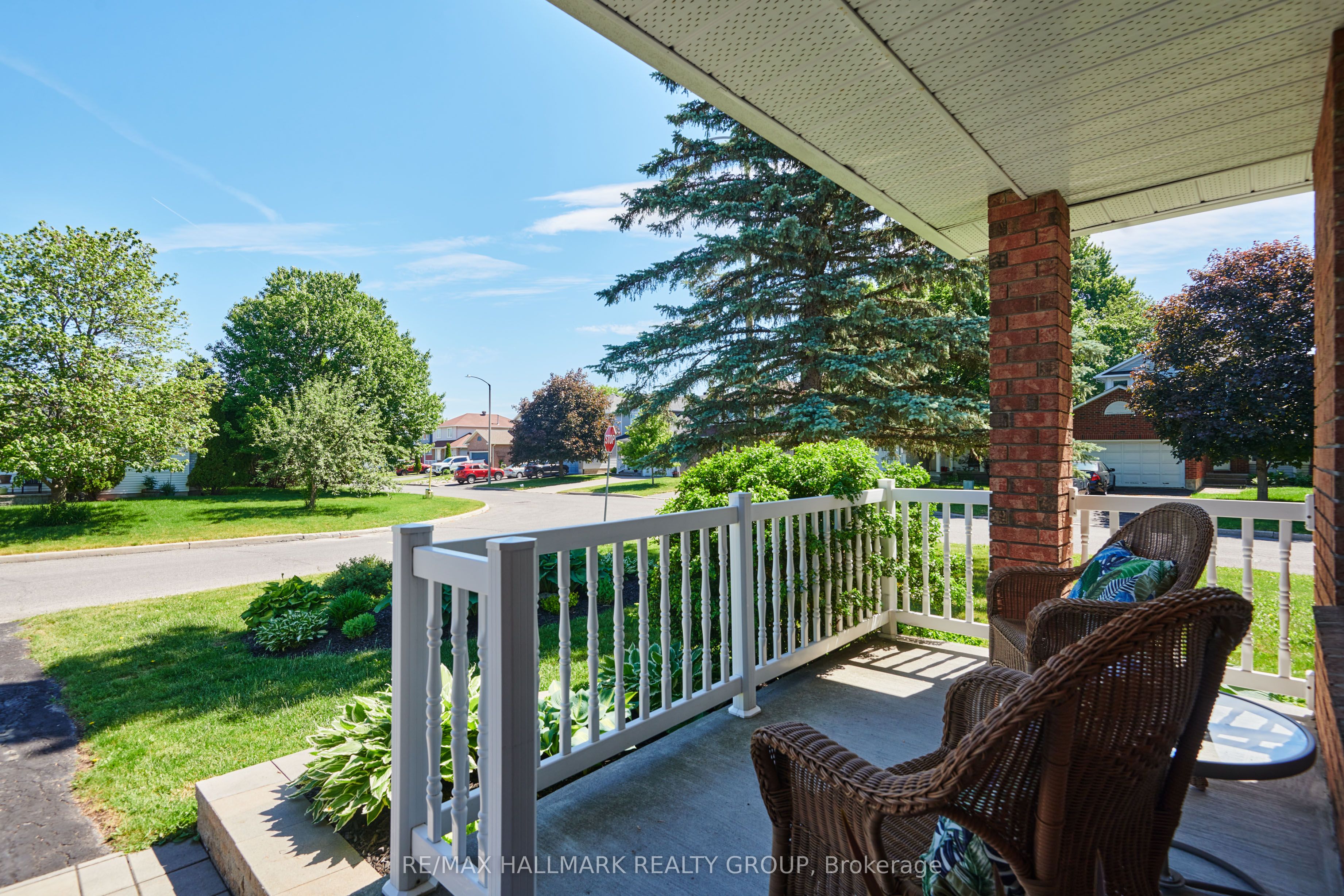 716 Levac Drive, Orleans - Cumberland and Area, ON K4A 2R2 photo 3
