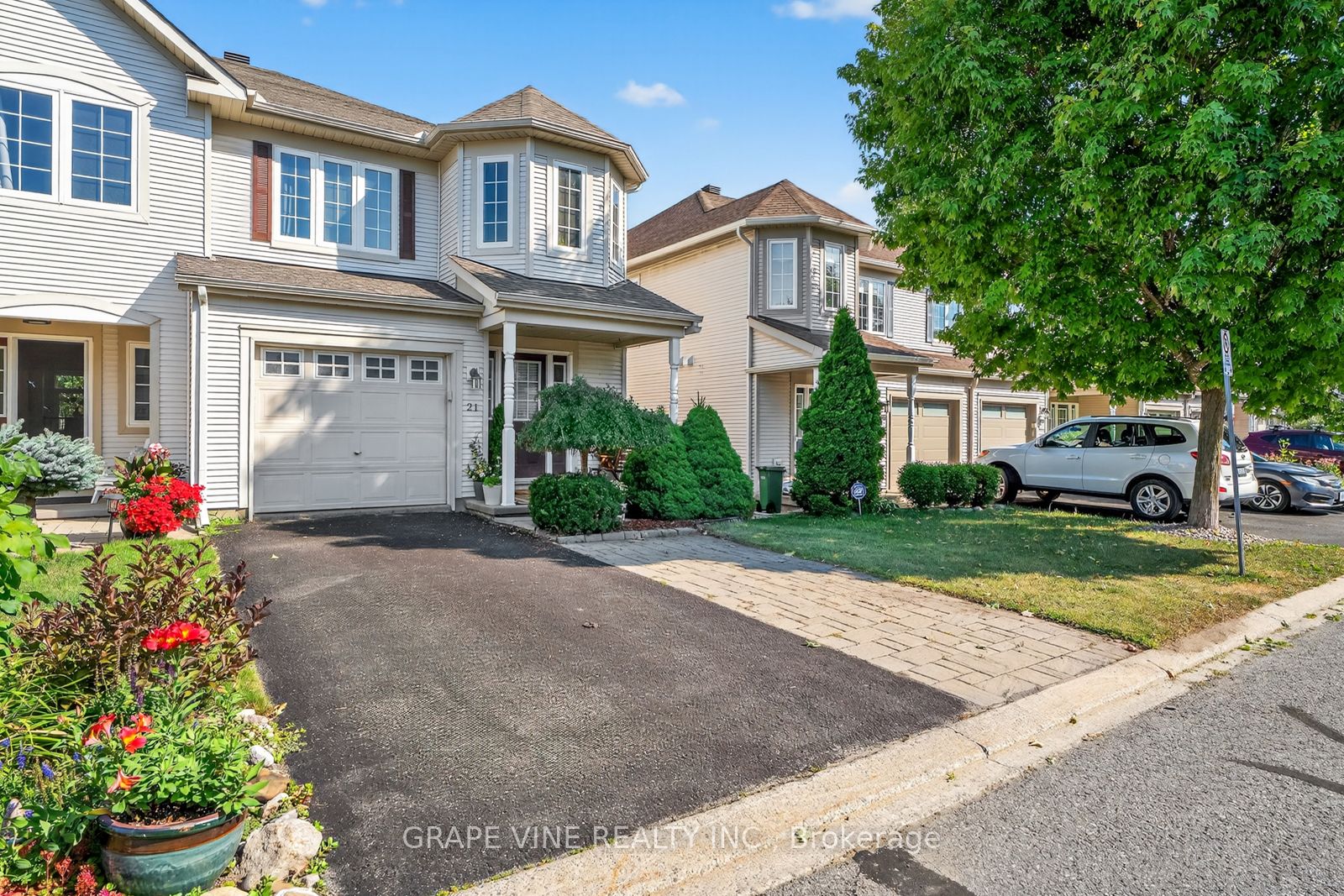 21 Fieldberry Private, Barrhaven, ON K2J 5E8 photo 3