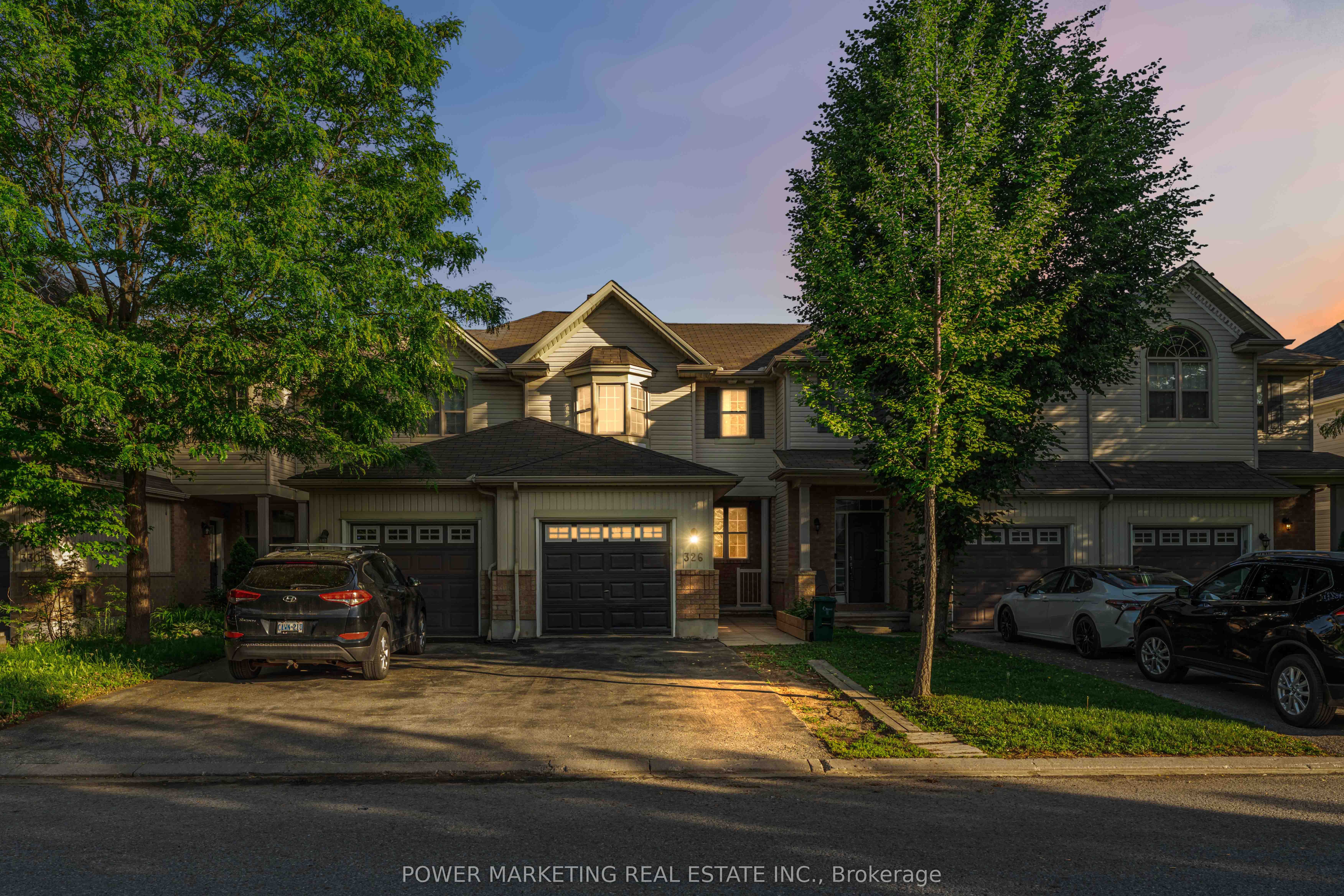 326 Applecross Crescent, Kanata, ON K2K 0C4