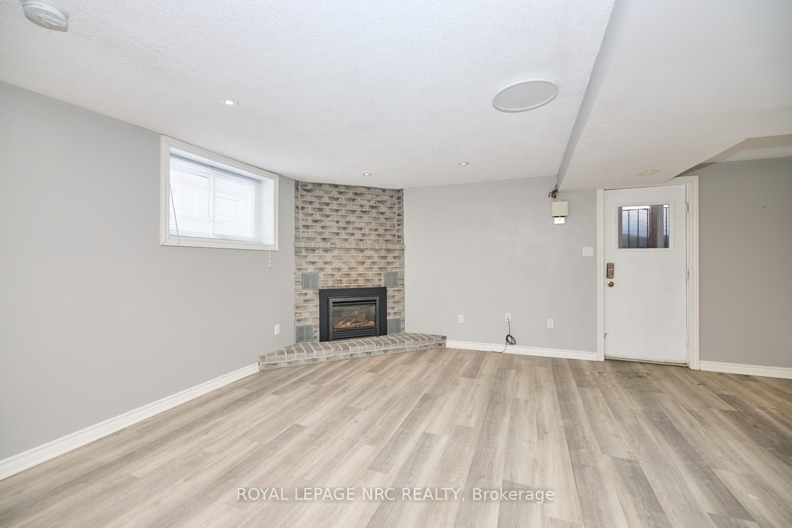 100 Larchwood Circle LOWER, Welland, ON L3C 6T3 photo 4