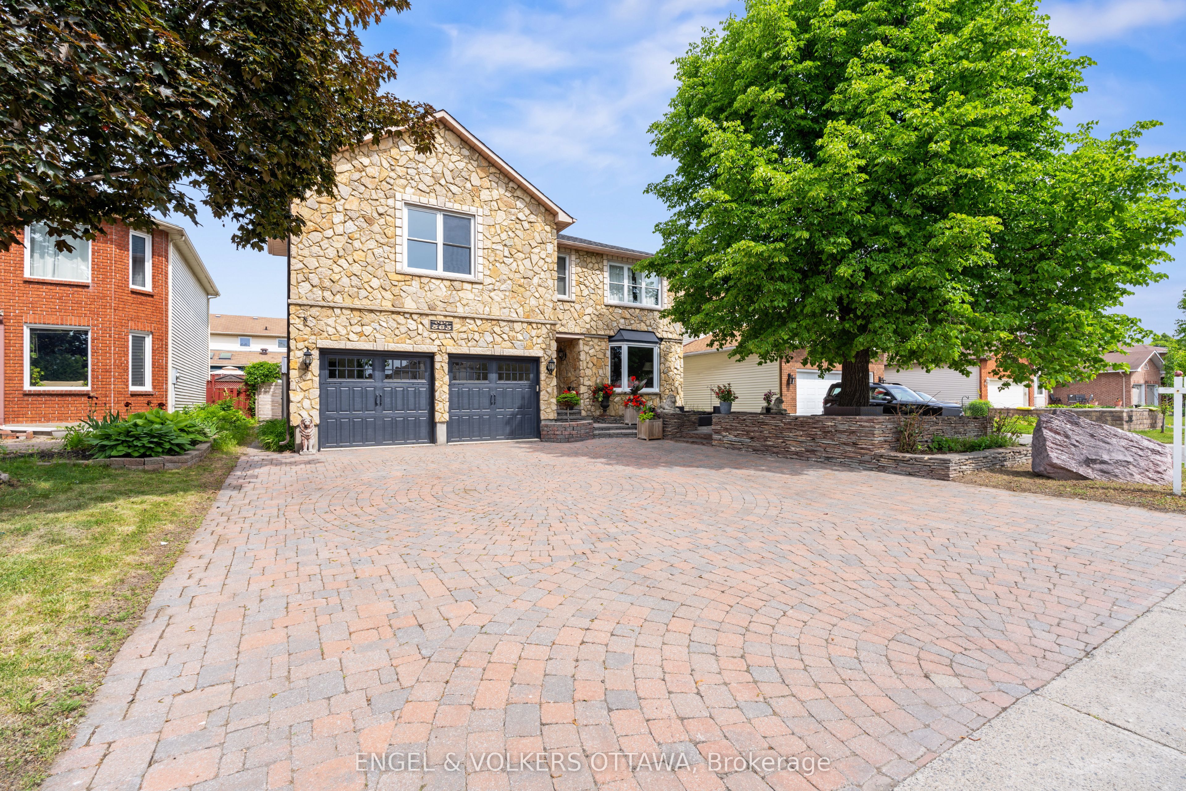563 Merkley Drive, Orleans - Cumberland and Area, ON K4A 1V9 photo 2