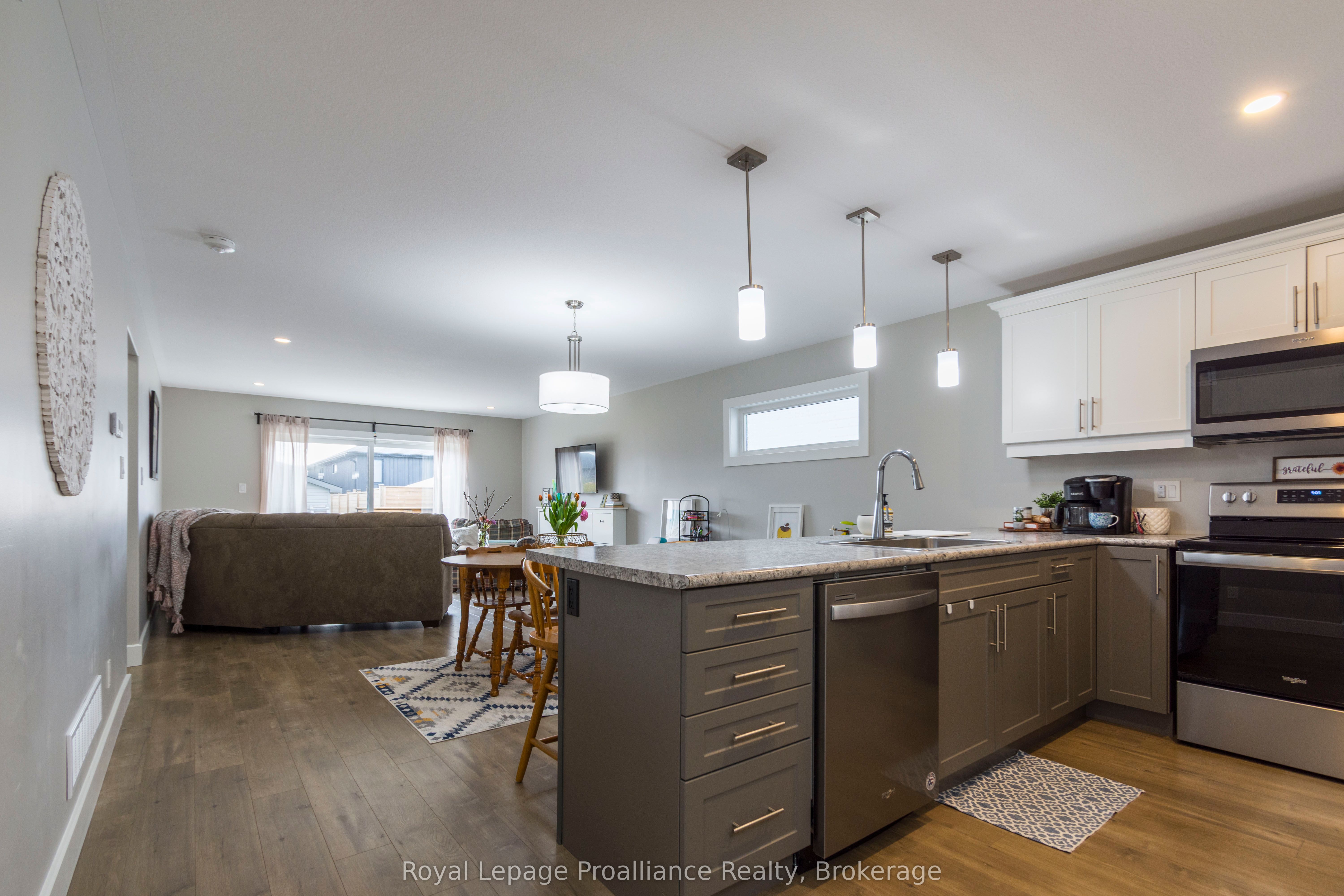 92 Meagan Lane, Quinte West, ON K0K 2C0 photo 4