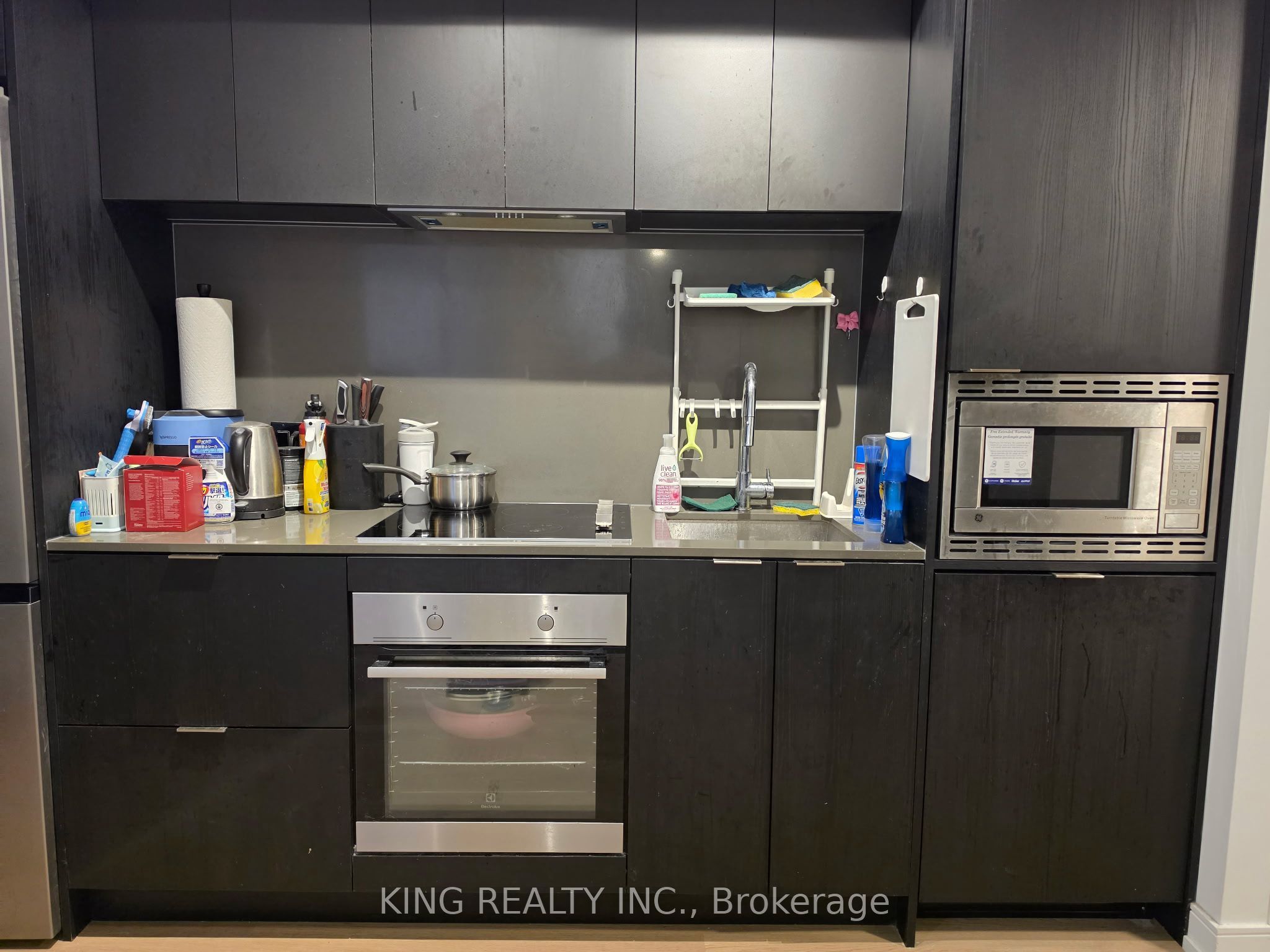 1 Jarvis Street 531, Hamilton, ON L8R 3J2 photo 3
