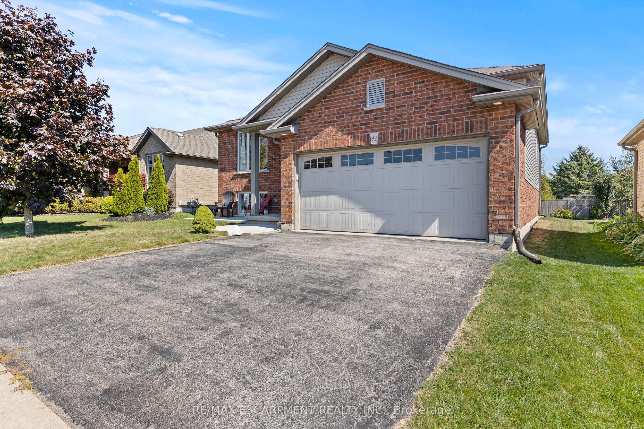 92 White Water Drive, Norfolk, ON N0A 1N9 photo 3