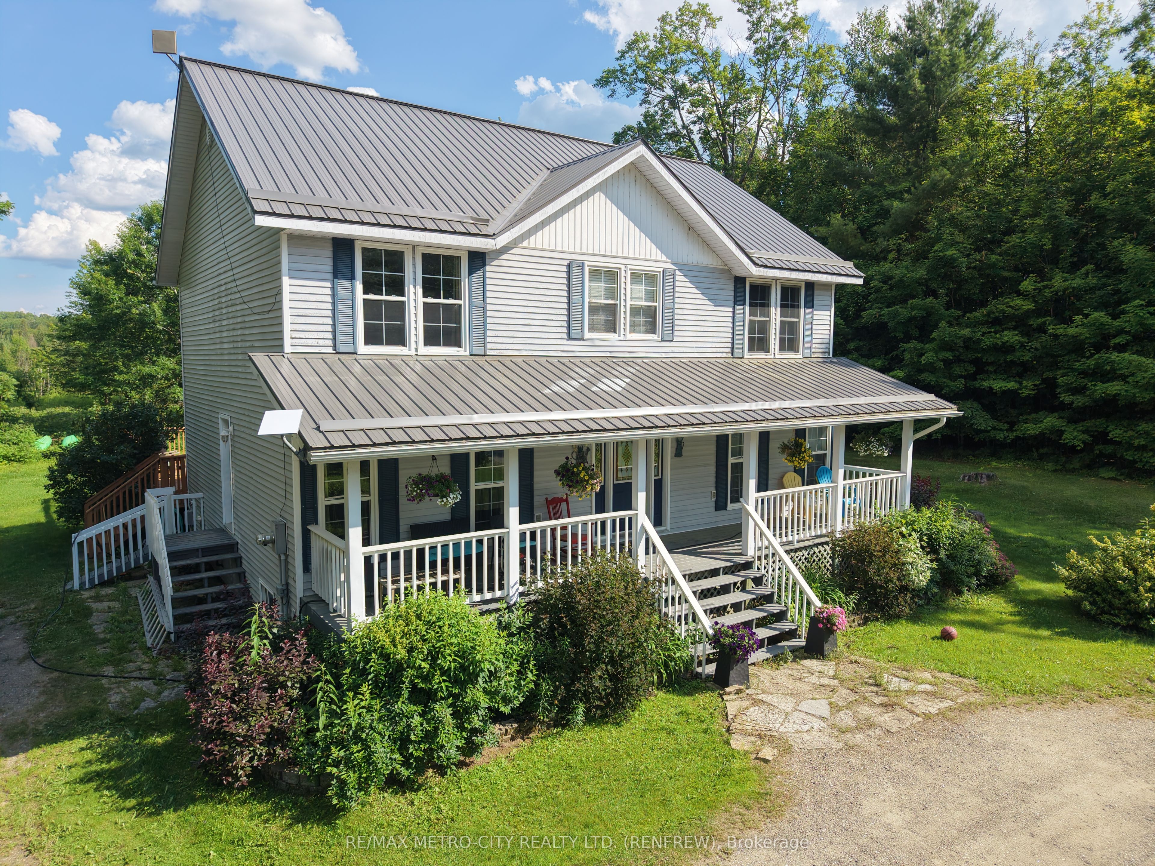 121 Pheasant Run, Greater Madawaska, ON K0J 1H0 photo 4