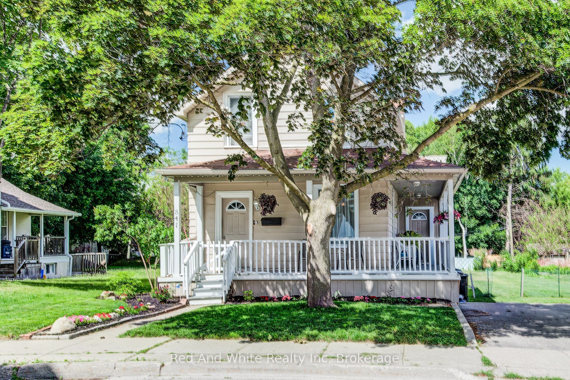 841 Duke Street, Cambridge, ON N3H 3T8 photo 2