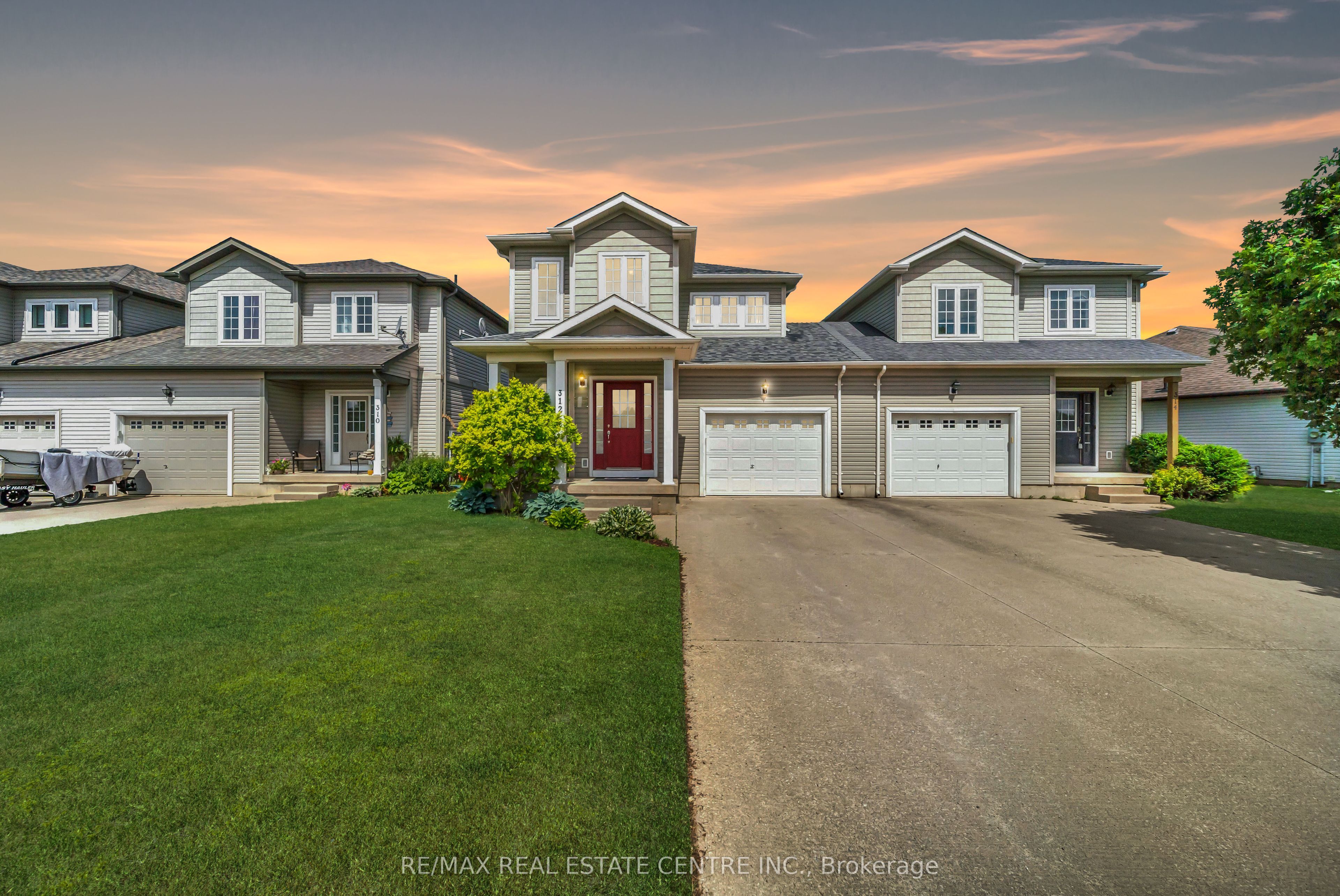 312 Ray Street, Saugeen Shores, ON N0H 2C1 photo 2