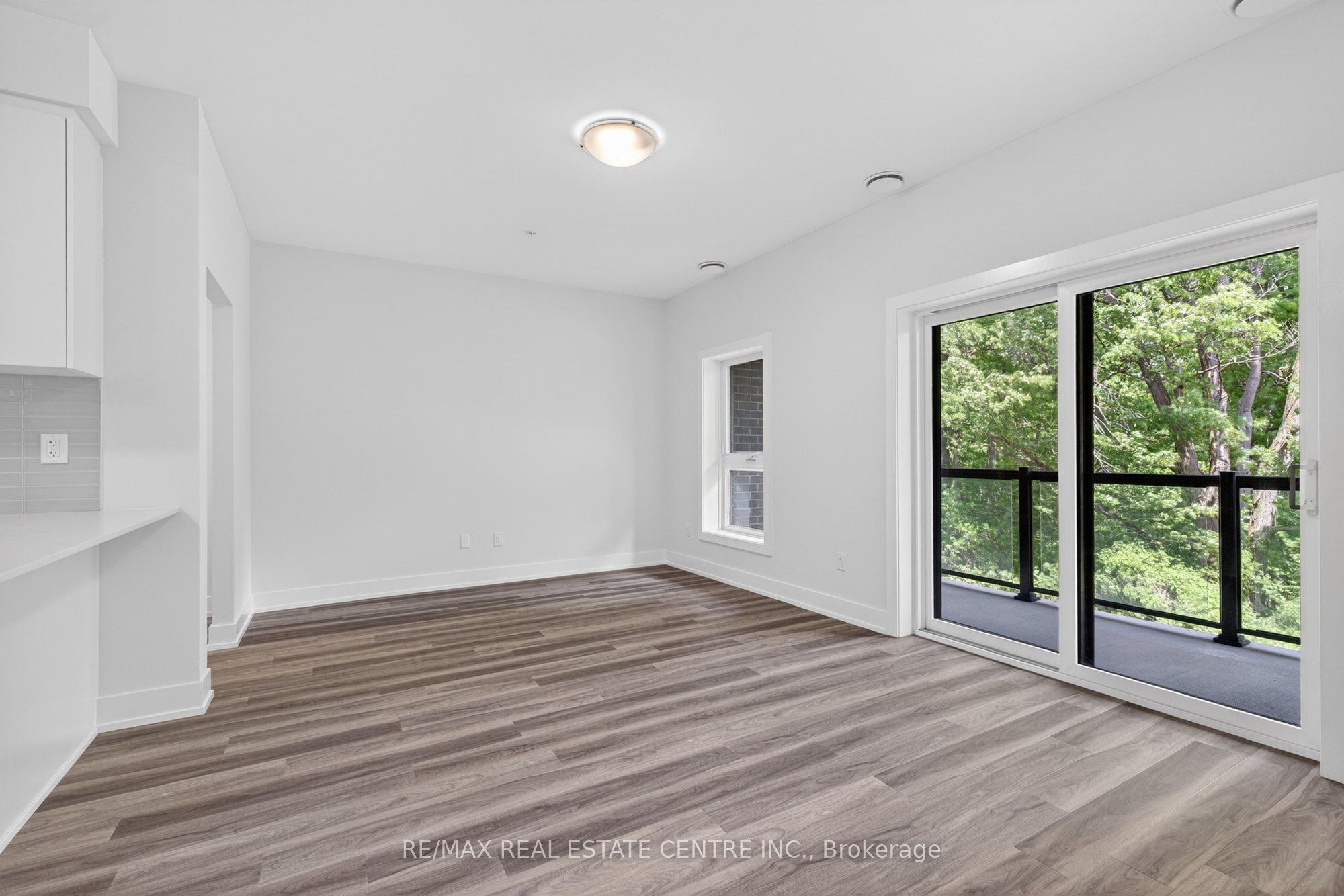1100 Lackner Place 205, Kitchener, ON N2A 3R2 photo 5