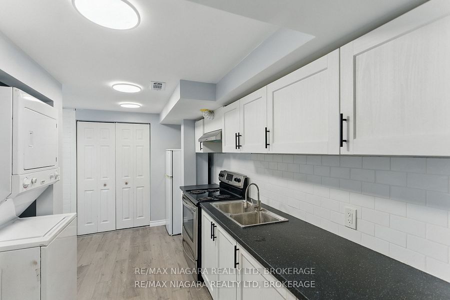 290 Scholfield Avenue S Lower, Welland, ON L3B 1N8