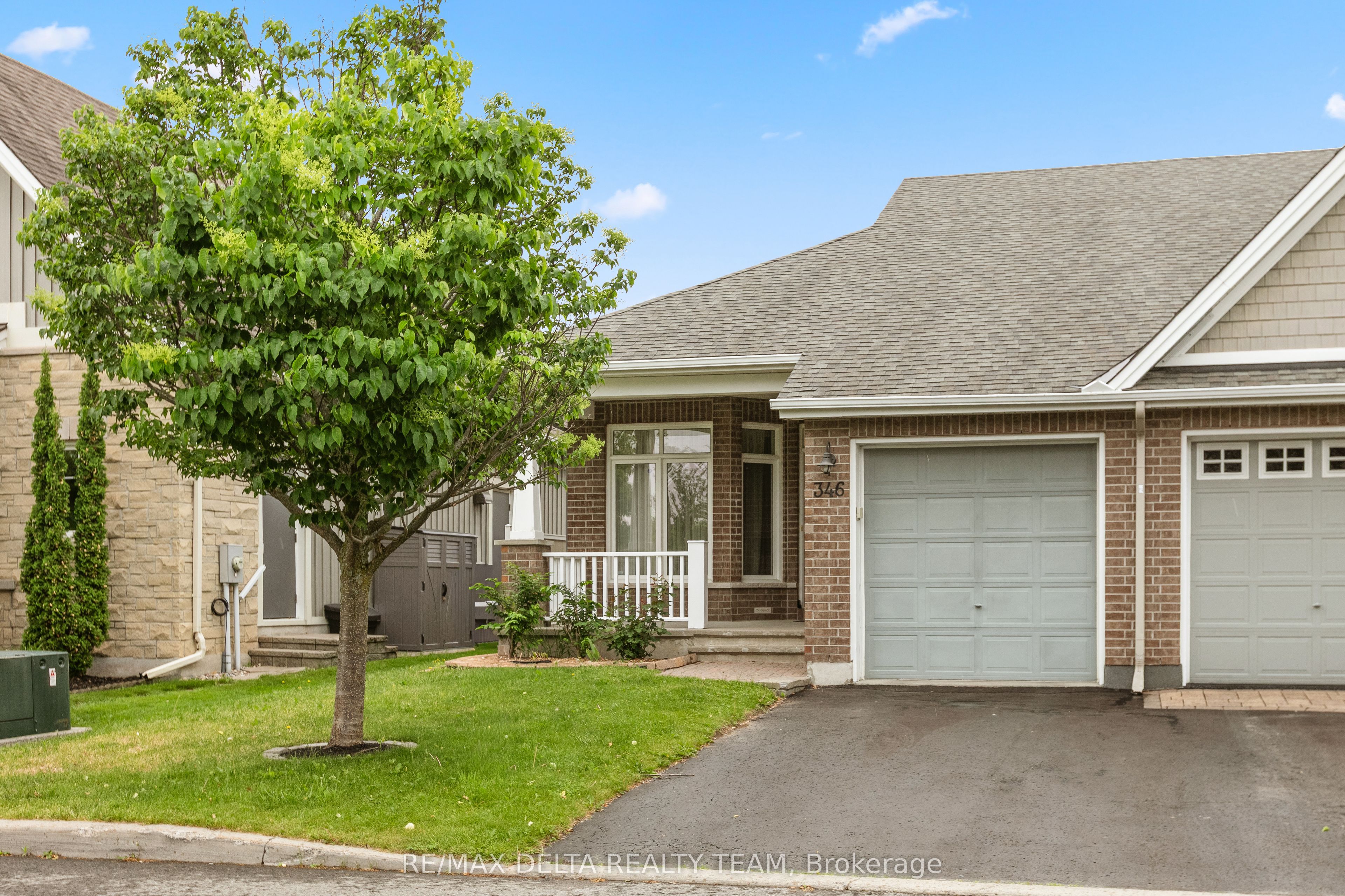 346 Farincourt Crescent, Orleans - Cumberland and Area, ON K4A 0M6 photo 2