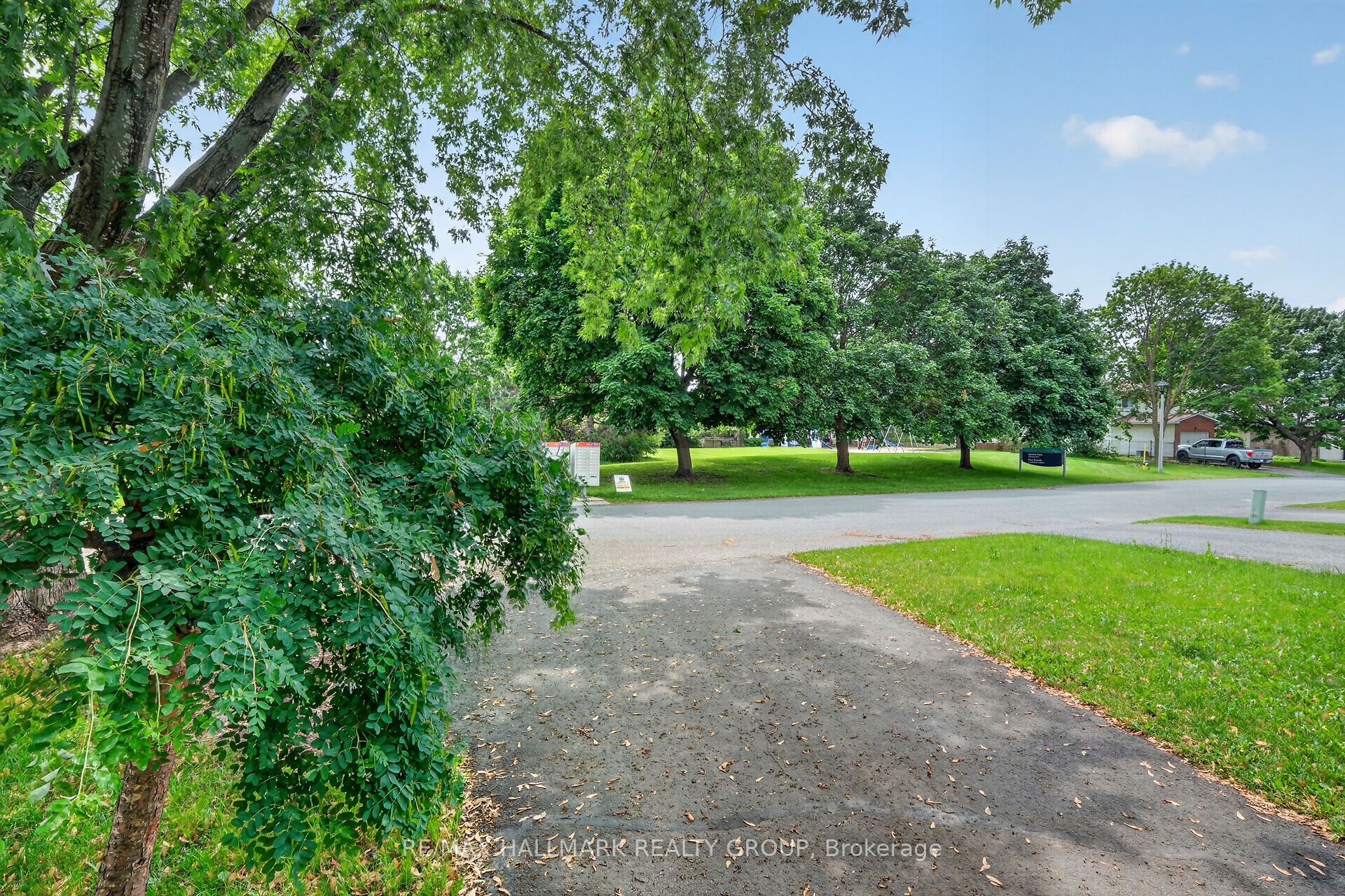 4 Gowrie Drive, Kanata, ON K2L 2S4 photo 5