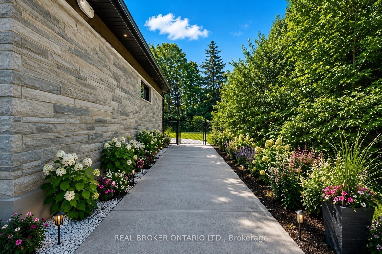 6 Campbell Farm Road, Brant, ON N3T 5L6 photo 3