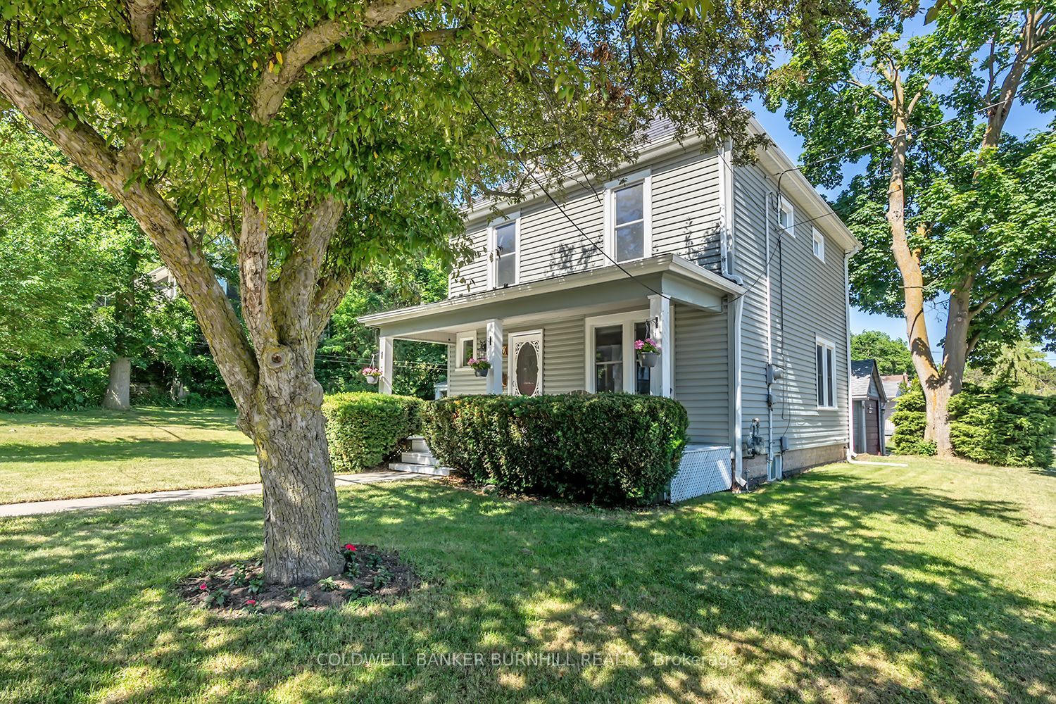 20 Wardrope Avenue, Hamilton, ON L8G 1S2 photo 2