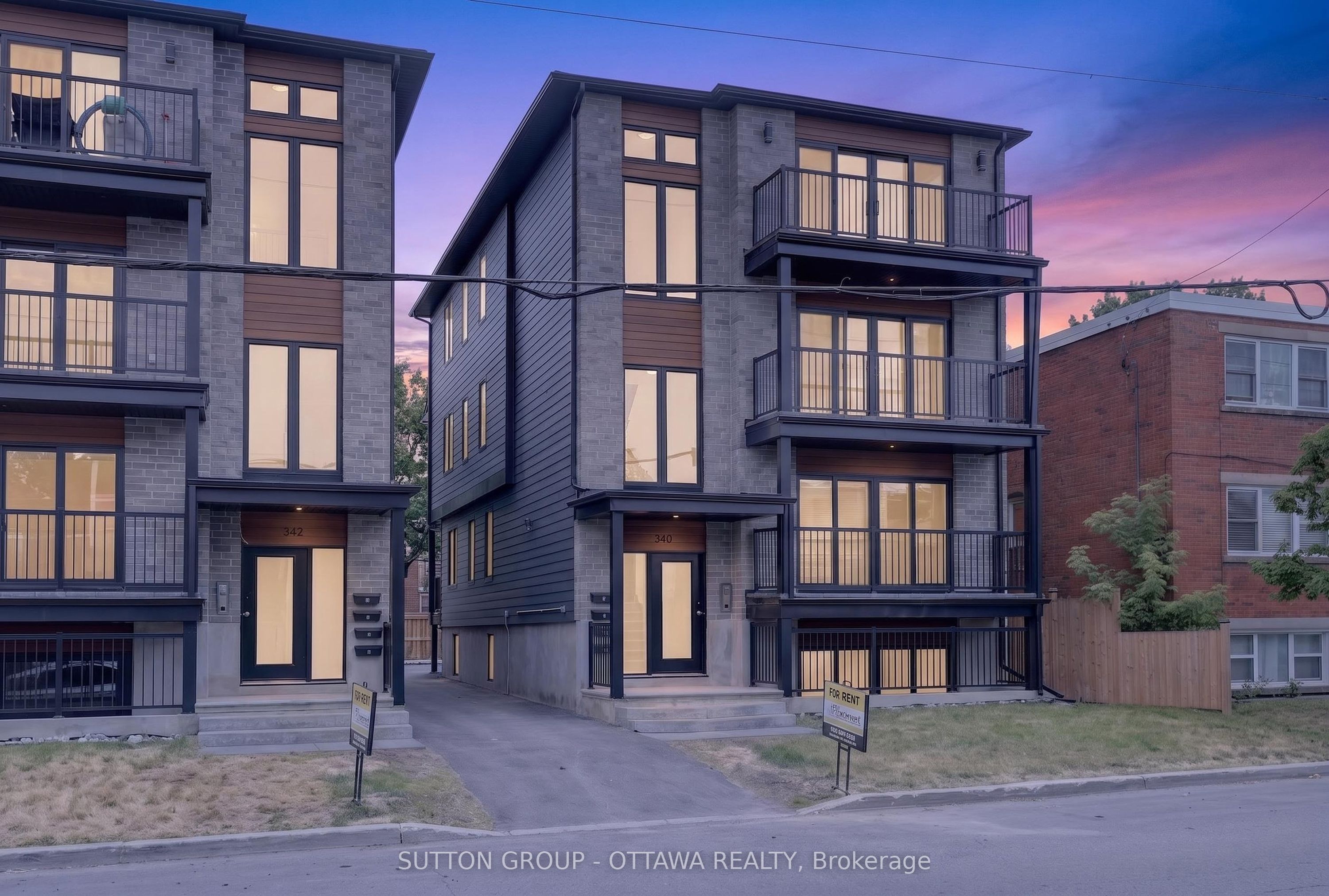 340 Shakespeare Street 3, Vanier and Kingsview Park, ON K1L 5M2