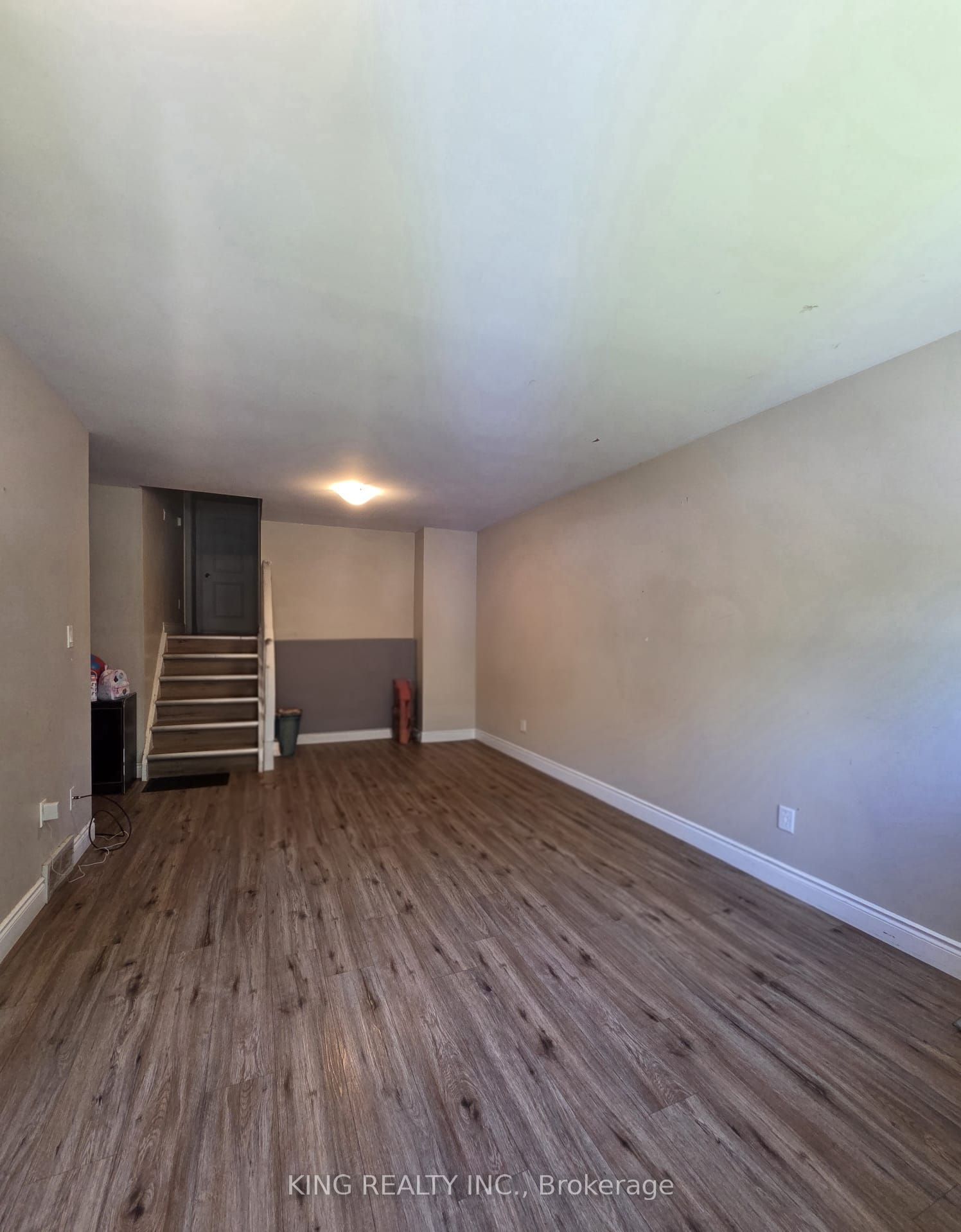 287 PORTSMOUTH Crescent E, London East, ON N5V 4E1 photo 4