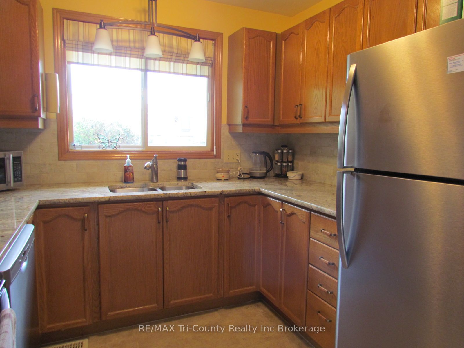 29 Beckett Boulevard, Tillsonburg, ON N4G 5N1 photo 4