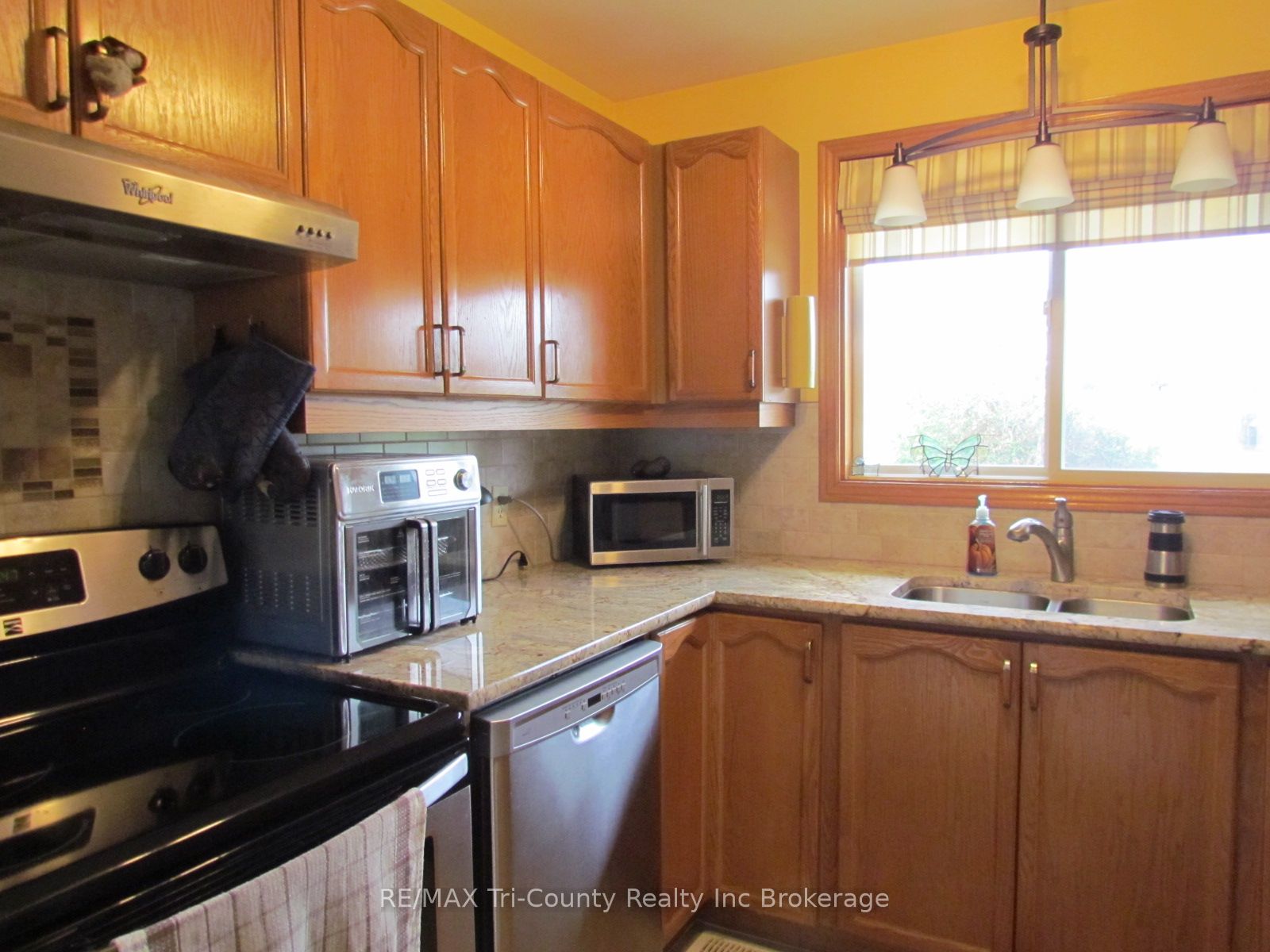 29 Beckett Boulevard, Tillsonburg, ON N4G 5N1 photo 5