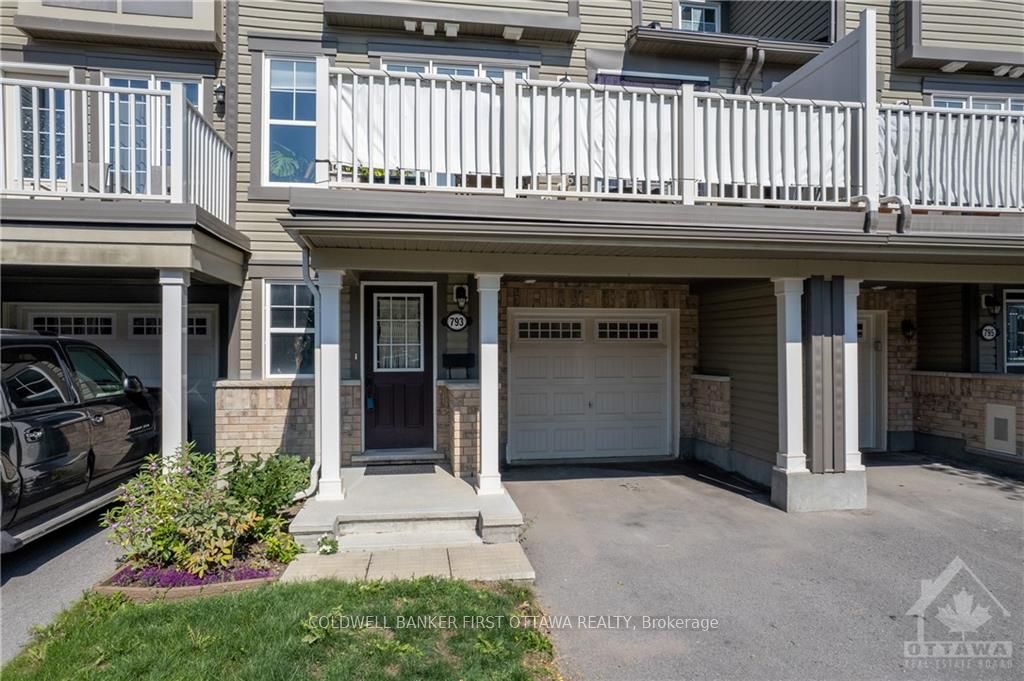 793 MAYFLY Crescent, Barrhaven, ON K2J 6C7 photo 2
