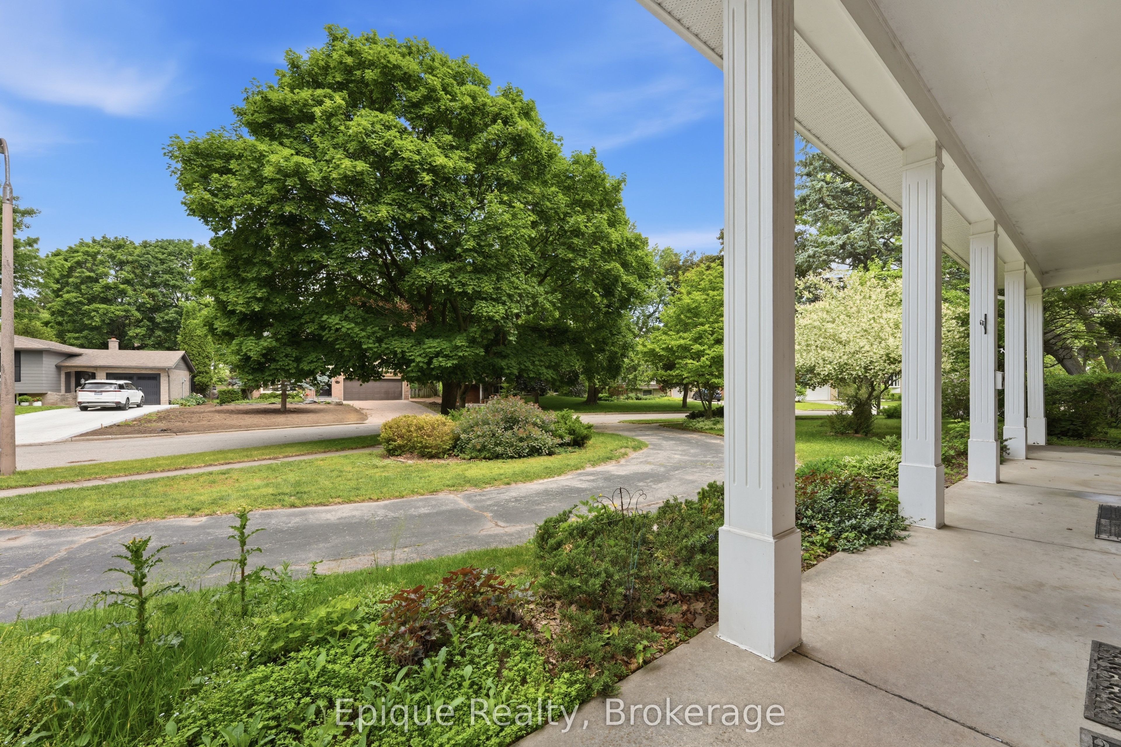 50 Combermere Crescent, Waterloo, ON N2L 5B1 photo 2