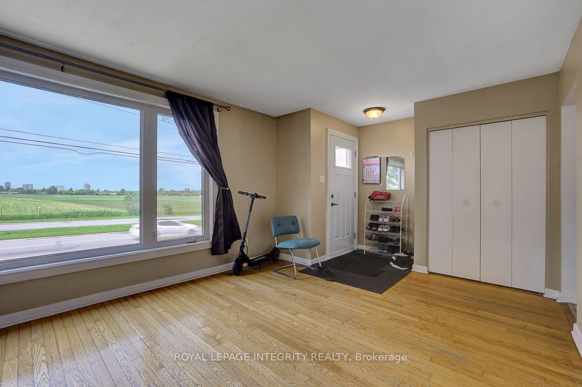 892 Baseline Road A, Cityview - Parkwoods Hills - Rideau Shore, ON K2C 0A4 photo 4