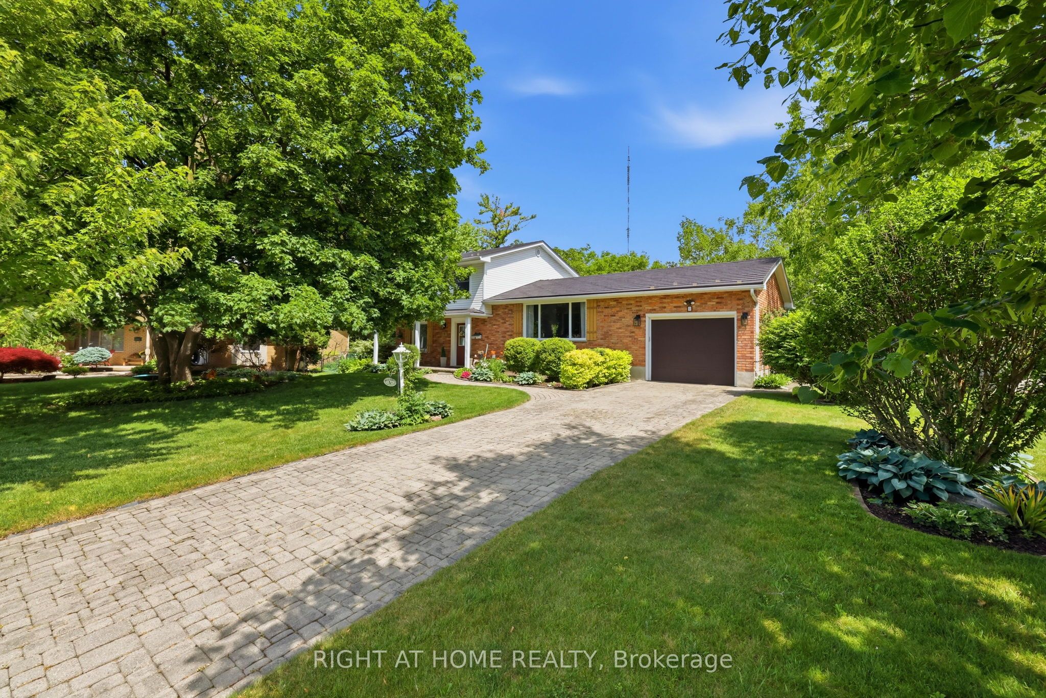 1 Jason Court, London South, ON N6J 2B9 photo 3