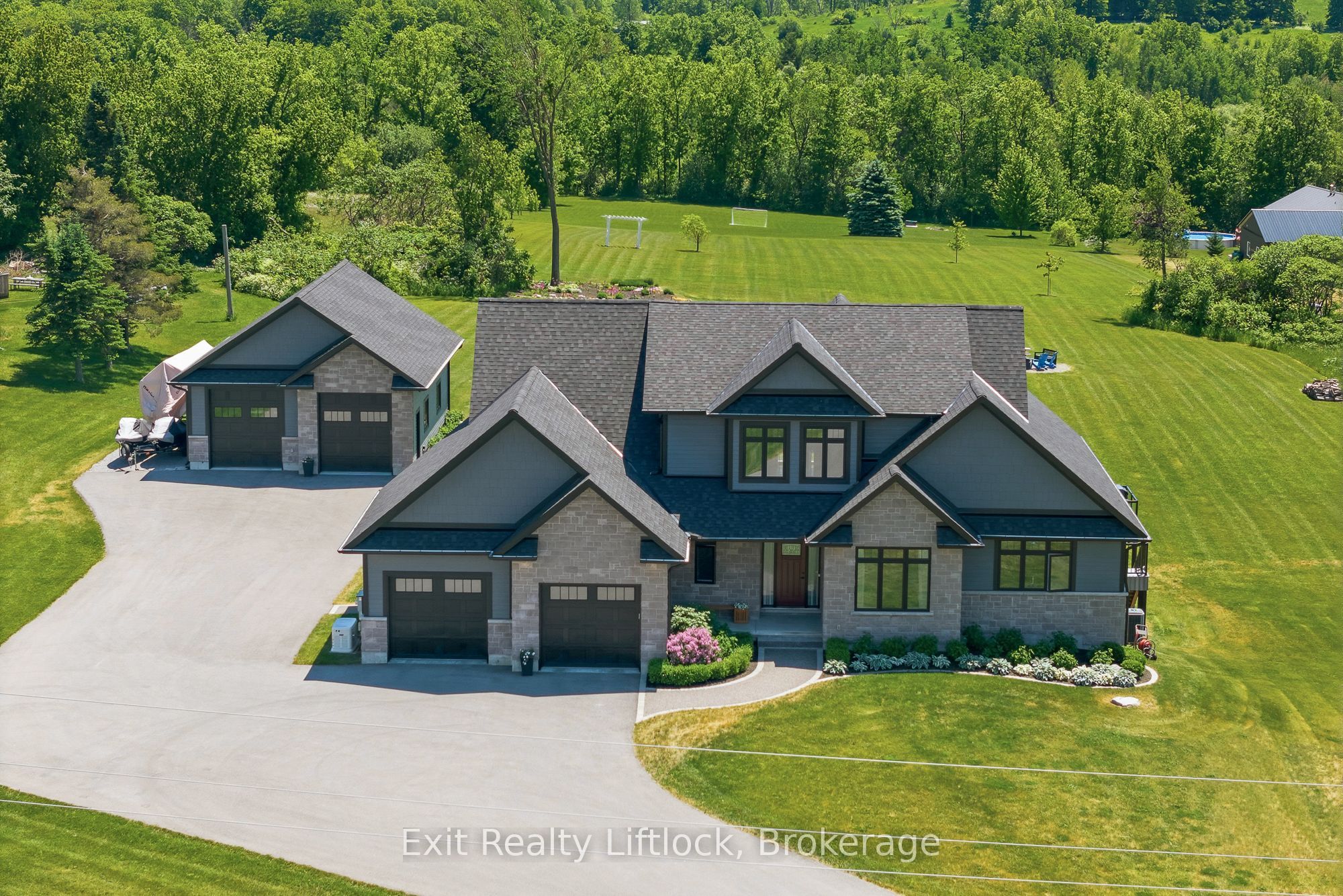 1125 Deyell Line, Cavan Monaghan, ON L0A 1G0 photo 2