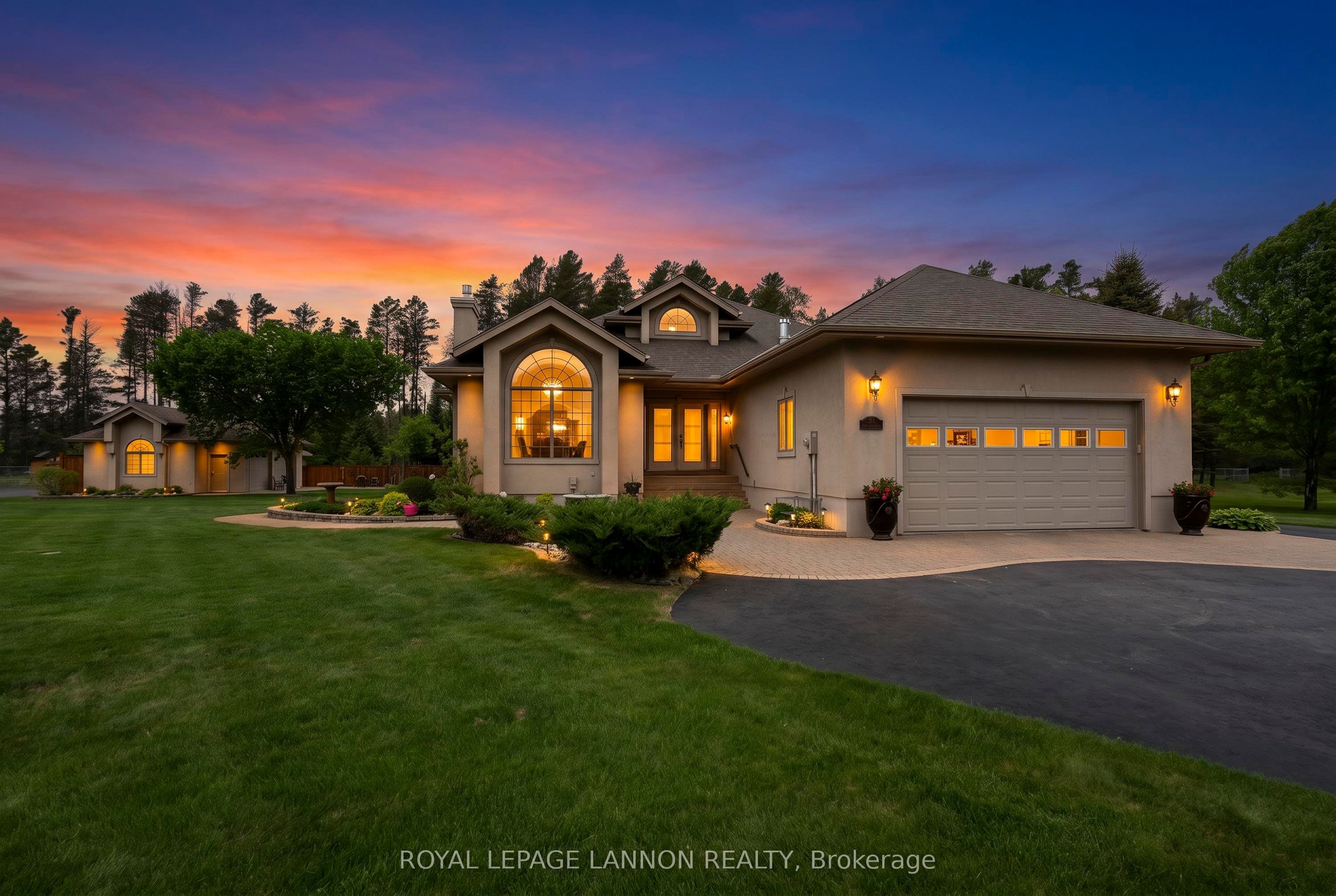 33 Kingswood Drive, Oliver Paipoonge, ON P7K 0R8