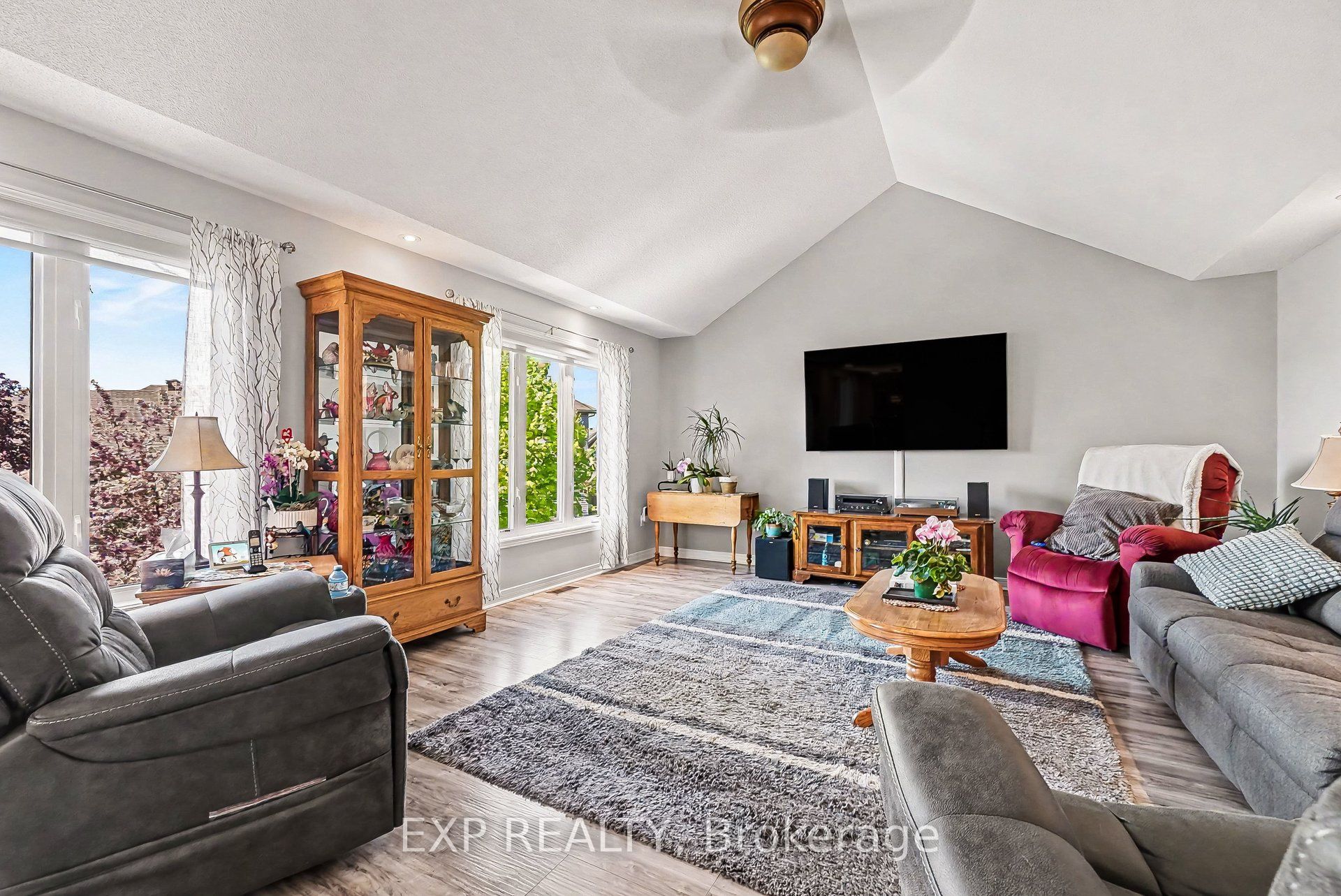 217 Jasper Crescent, Clarence-Rockland, ON K4K 0A3 photo 5